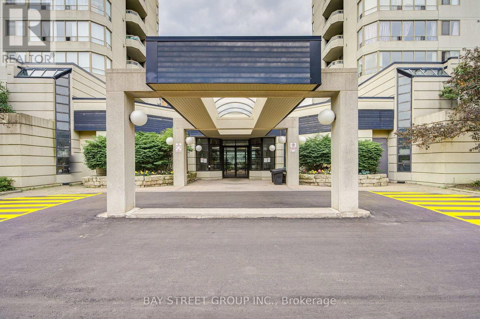 1607 - 160 Alton Towers Circle, Toronto, Ontario  M1V 4X8 - Photo 3 - E13696702