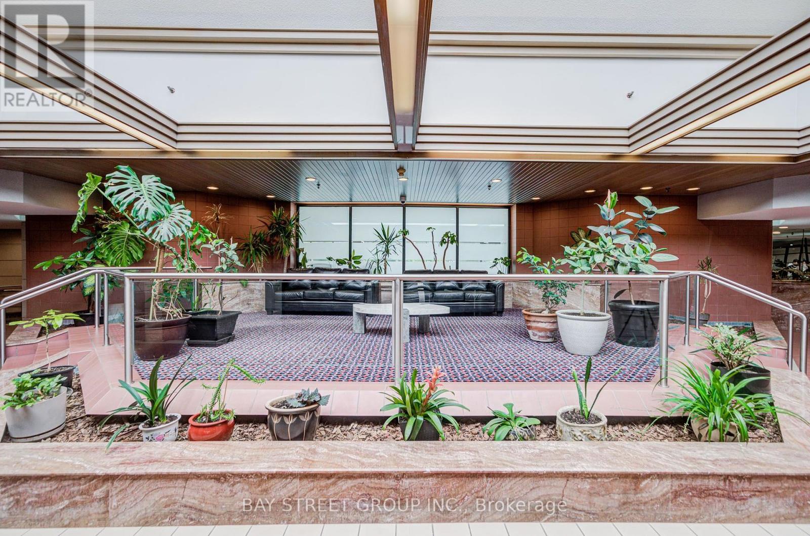 1607 - 160 Alton Towers Circle, Toronto, Ontario  M1V 4X8 - Photo 5 - E13696702