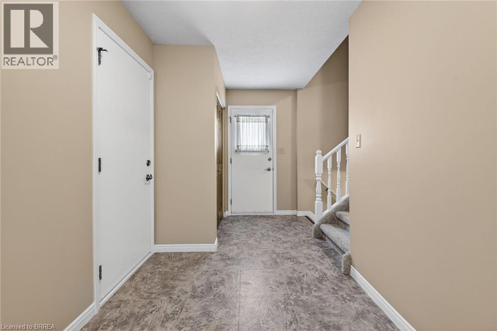 104 Viscount Road, Brantford, Ontario  N3P 1Y6 - Photo 31 - 40849321