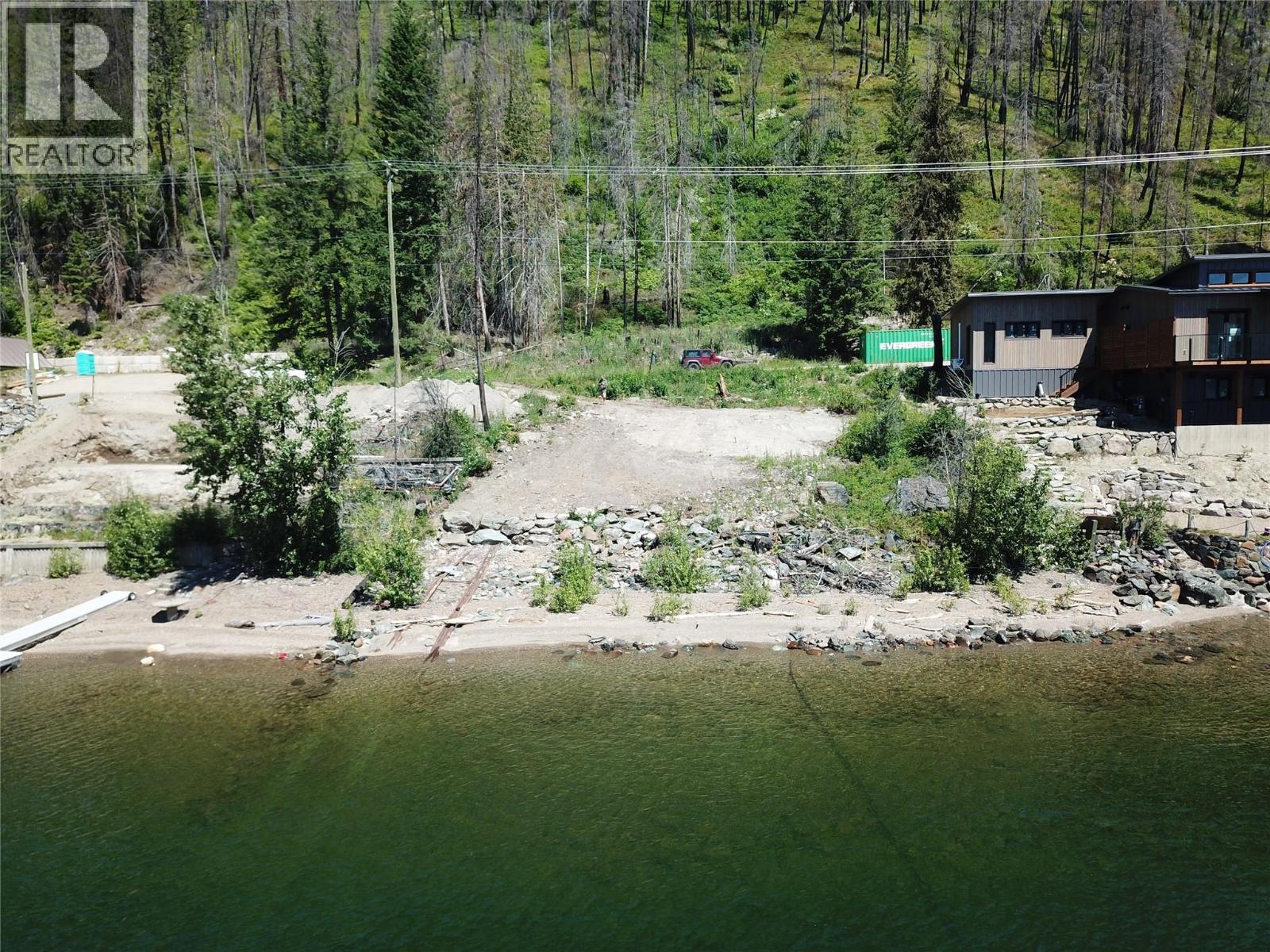 5022 Squilax-Anglemont Road, Celista, British Columbia  V0E 1M6 - Photo 12 - 10392268