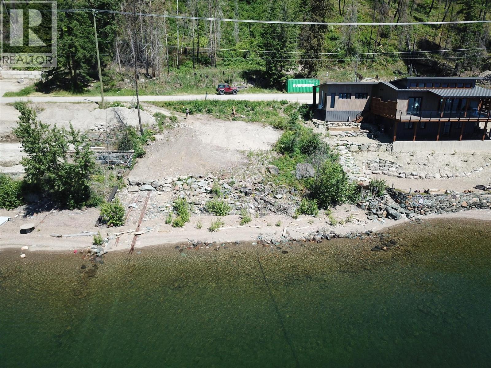 5022 Squilax-Anglemont Road, Celista, British Columbia  V0E 1M6 - Photo 11 - 10392268