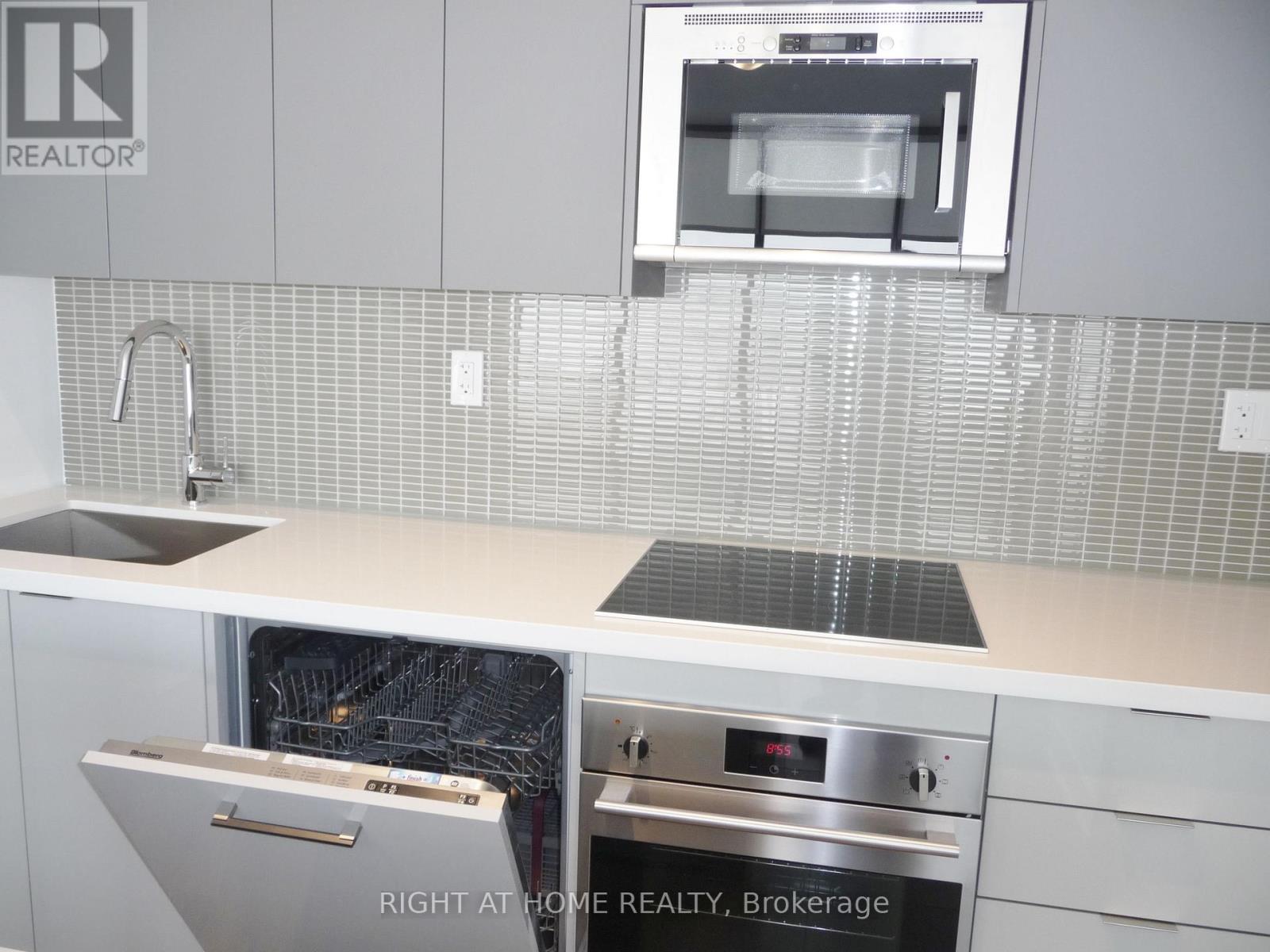 2307 - 2908 Highway 7 Road, Vaughan (Concord), Ontario  L4K 0K5 - Photo 7 - N13696498