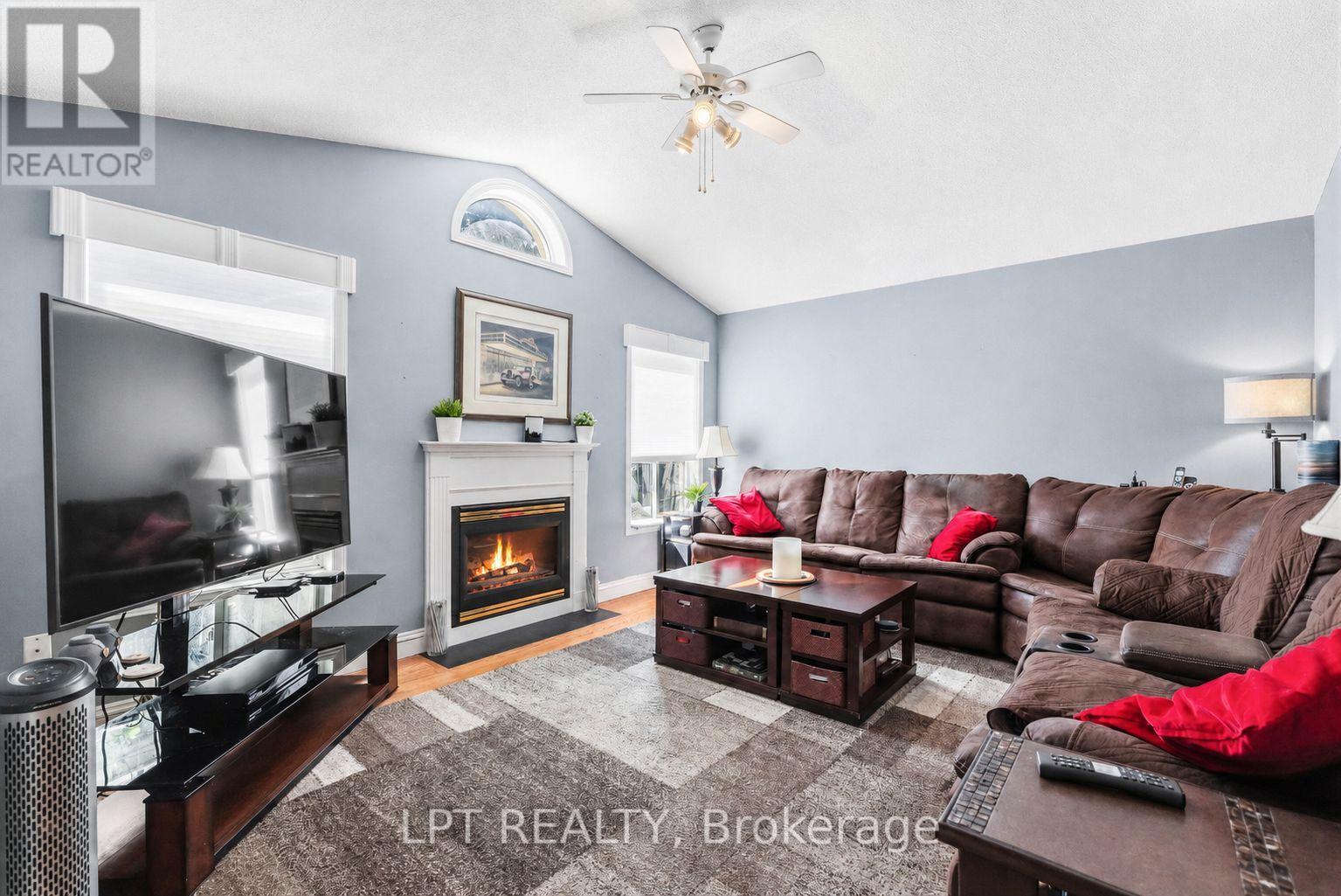 8 Burnaby Drive, Georgina, Ontario  L4P 3Z1 - Photo 10 - N13696500