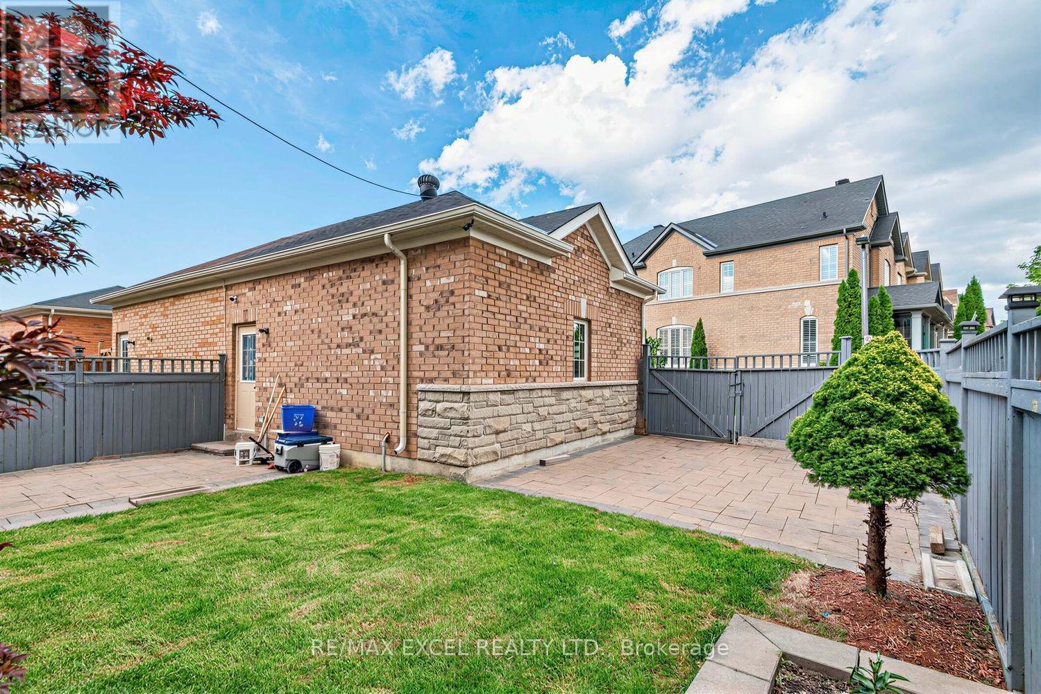 43 Pearl Lake Road, Markham, Ontario  L6B 0X3 - Photo 36 - N13696576