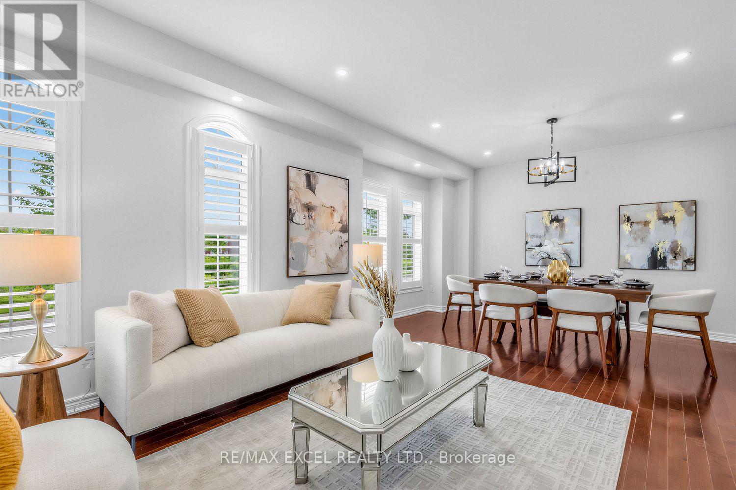 43 Pearl Lake Road, Markham, Ontario  L6B 0X3 - Photo 7 - N13696576