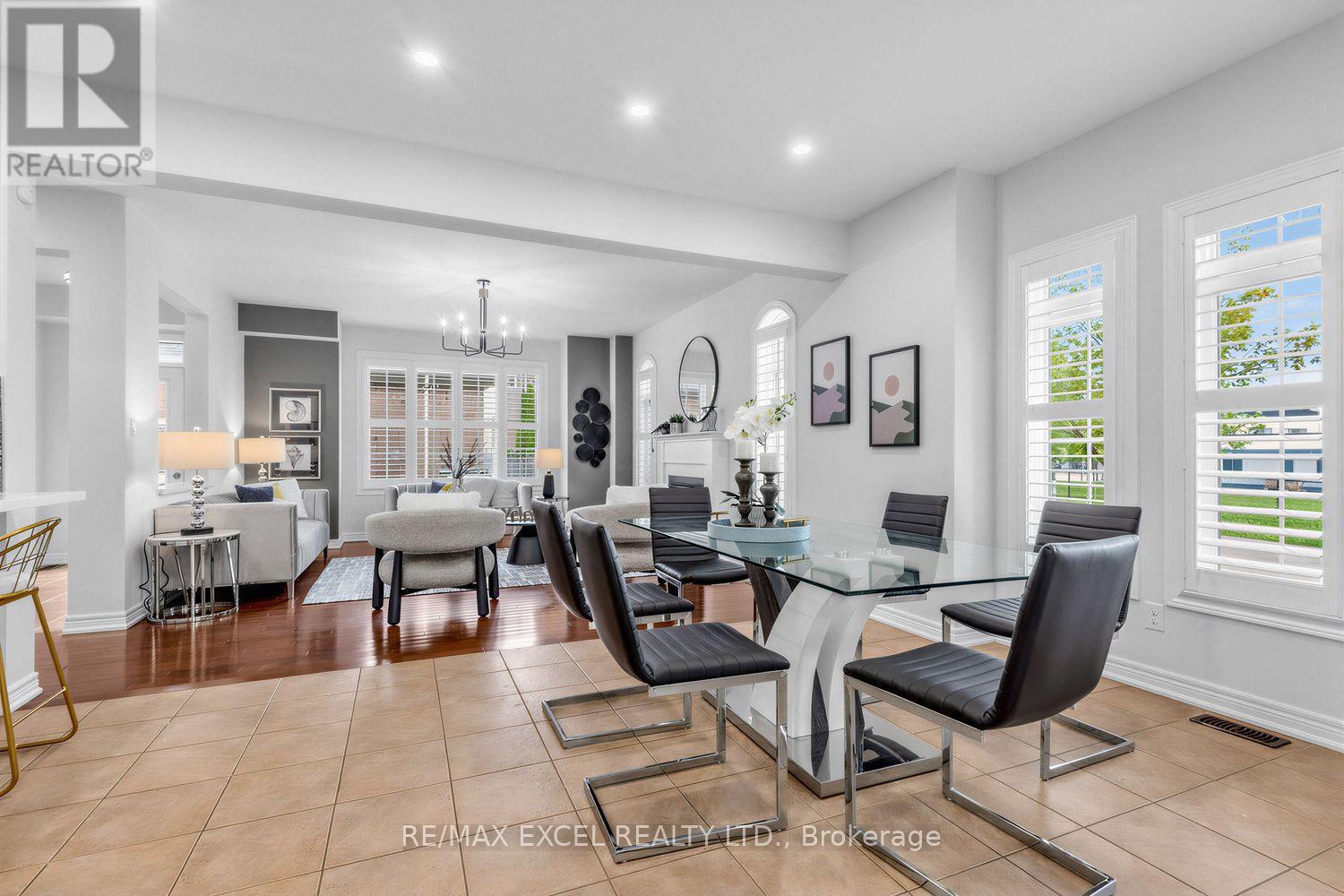 43 Pearl Lake Road, Markham, Ontario  L6B 0X3 - Photo 9 - N13696576