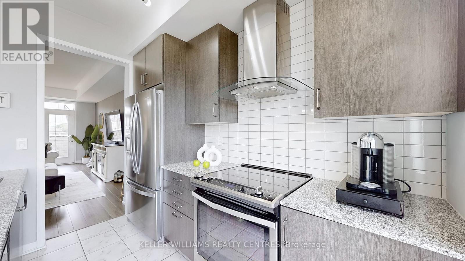 189 Harding Park Street, Newmarket, Ontario  L3Y 0E3 - Photo 7 - N13696584