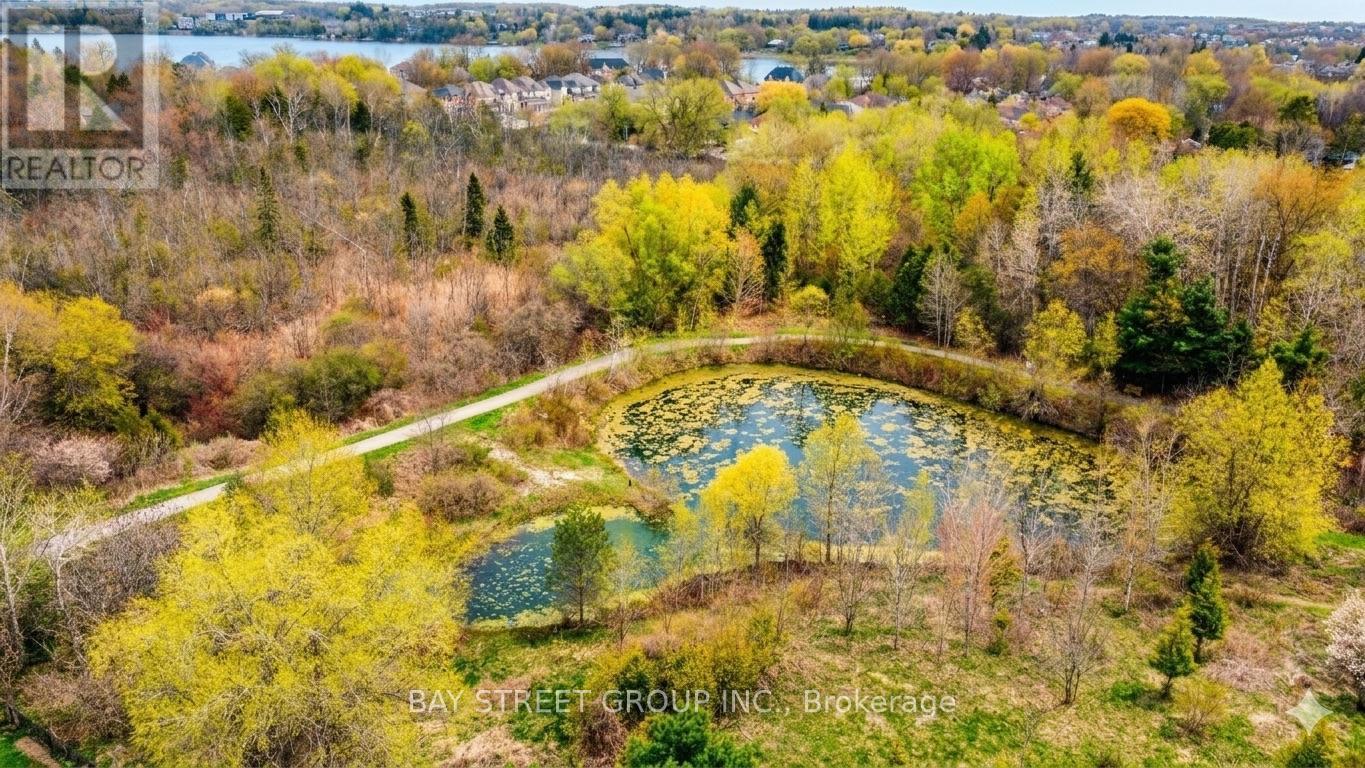 37 Bayswater Avenue, Richmond Hill, Ontario  L4E 4E5 - Photo 16 - N13696616