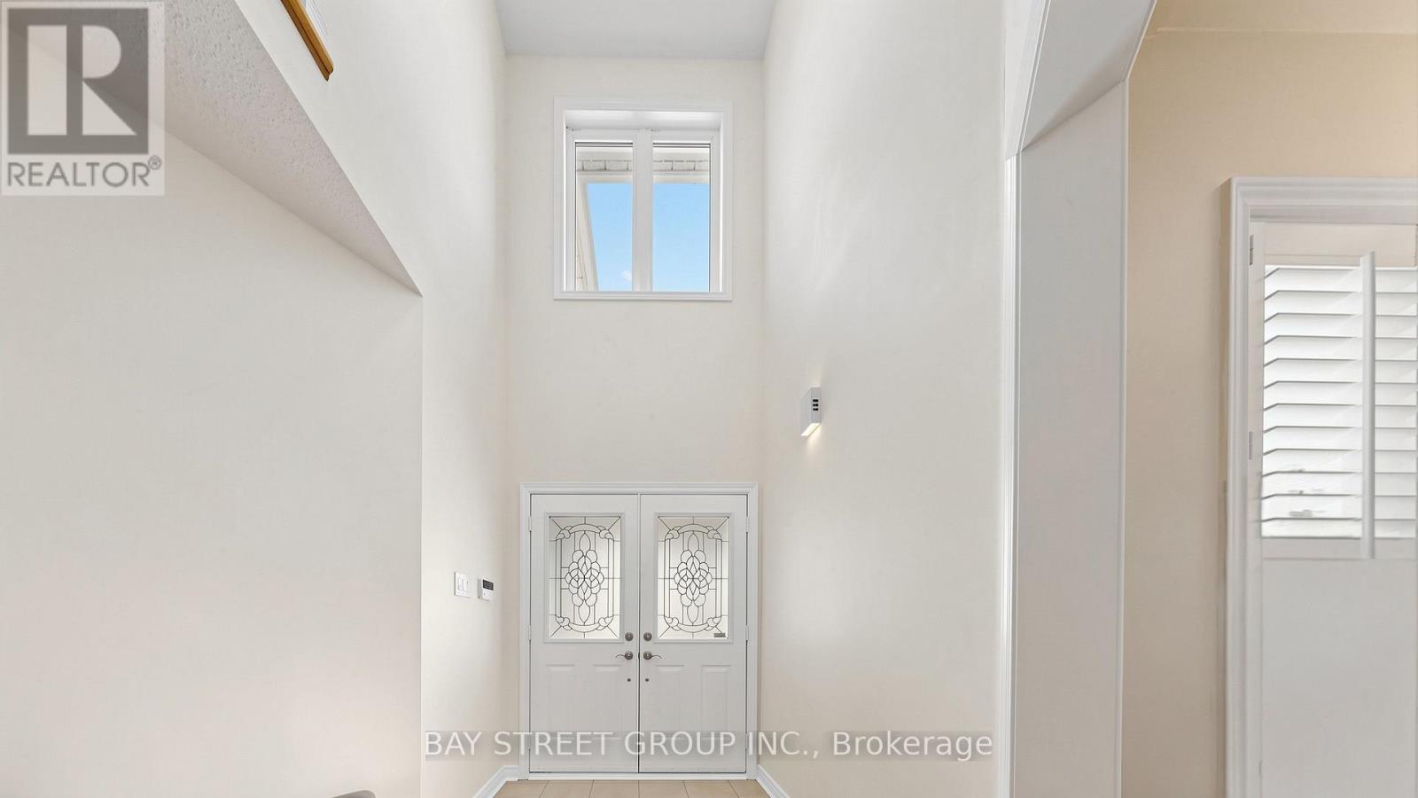 37 Bayswater Avenue, Richmond Hill, Ontario  L4E 4E5 - Photo 3 - N13696616