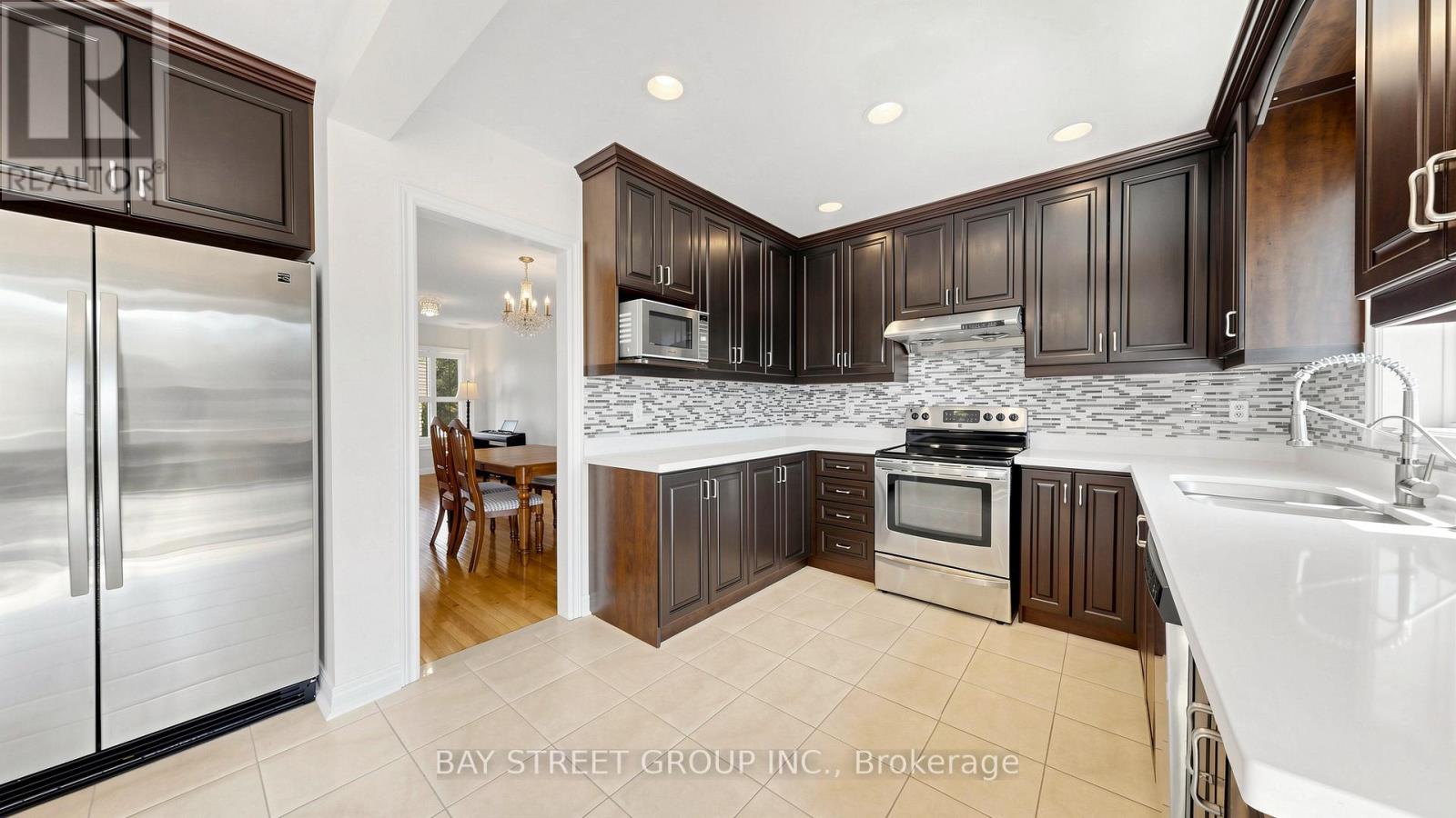 37 Bayswater Avenue, Richmond Hill, Ontario  L4E 4E5 - Photo 6 - N13696616
