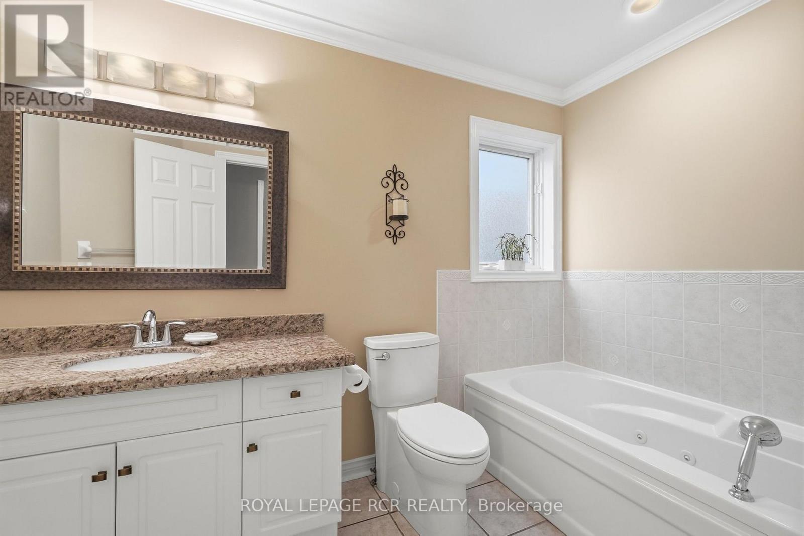 2 - 46 Sunset Boulevard, New Tecumseth, Ontario  L9R 1Z5 - Photo 20 - N13696678