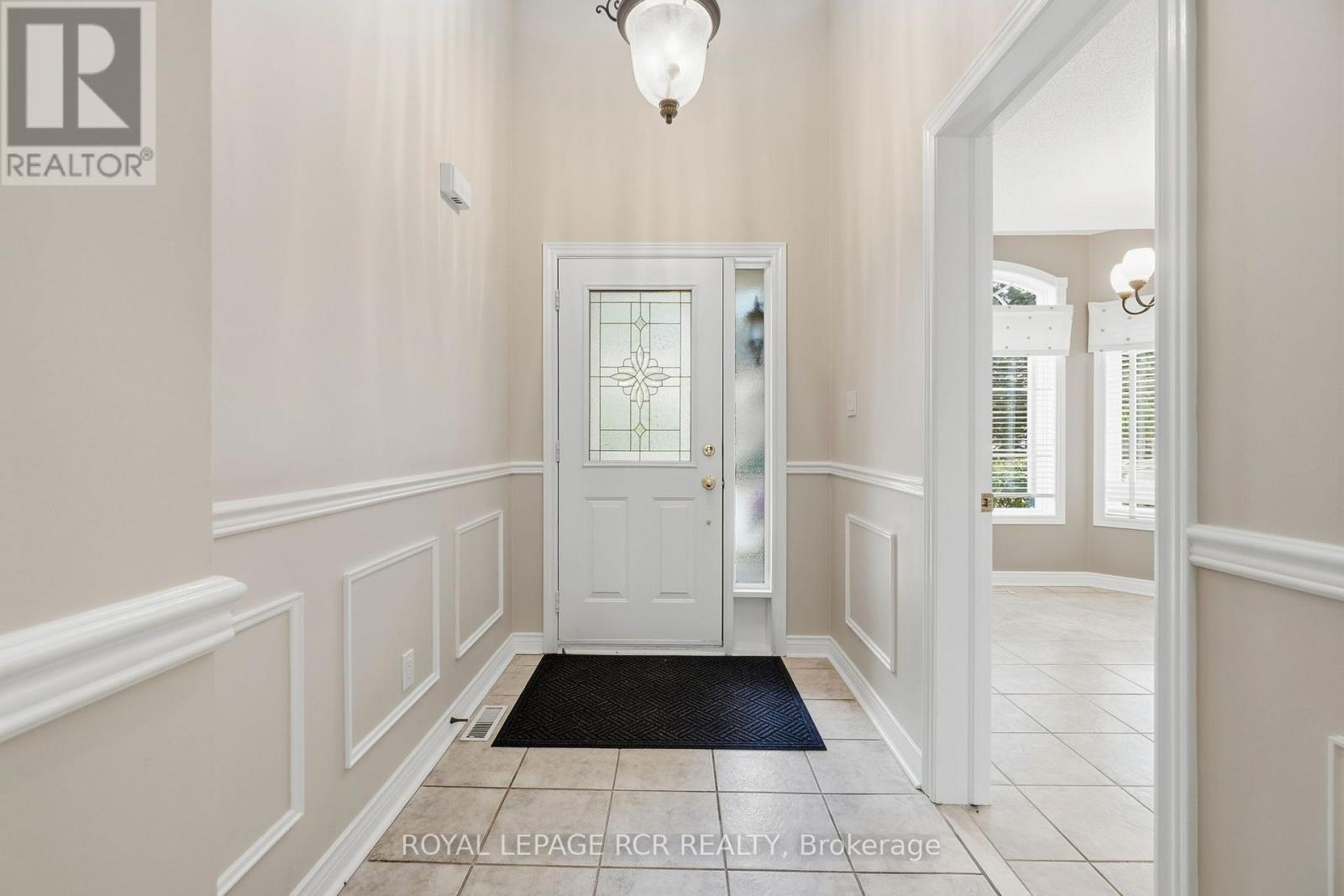 2 - 46 Sunset Boulevard, New Tecumseth, Ontario  L9R 1Z5 - Photo 4 - N13696678