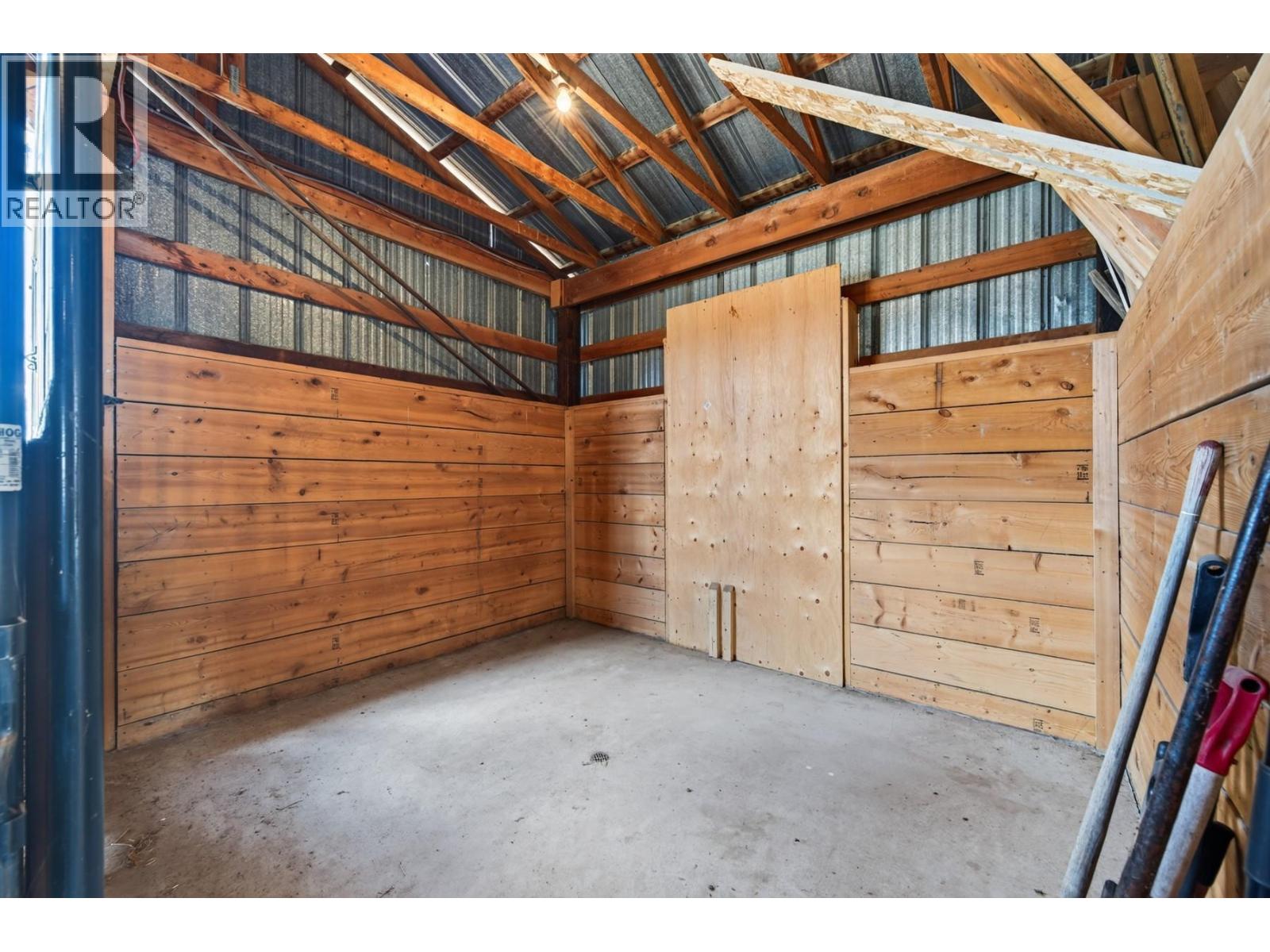5657 Beaton Road, Kamloops, British Columbia  V1S 2A4 - Photo 82 - 10397970
