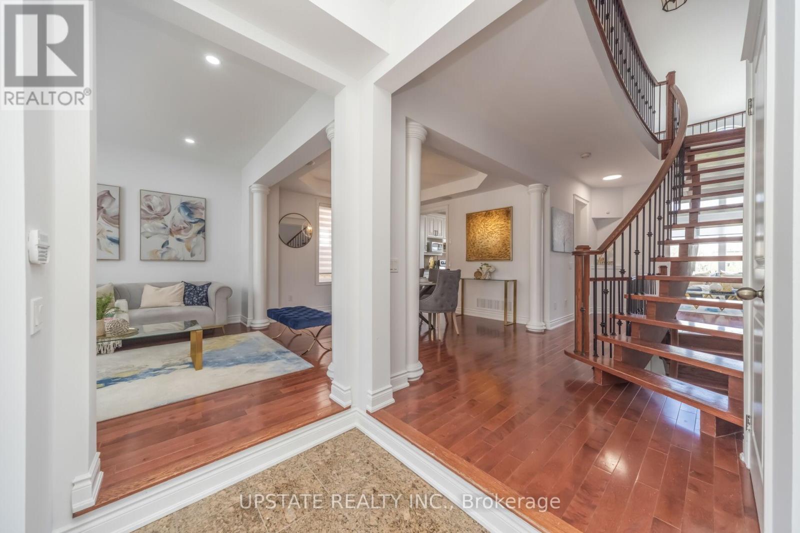 19 Eaglesprings Crescent, Brampton, Ontario L6P 2V8 - Photo 6 - W13696480