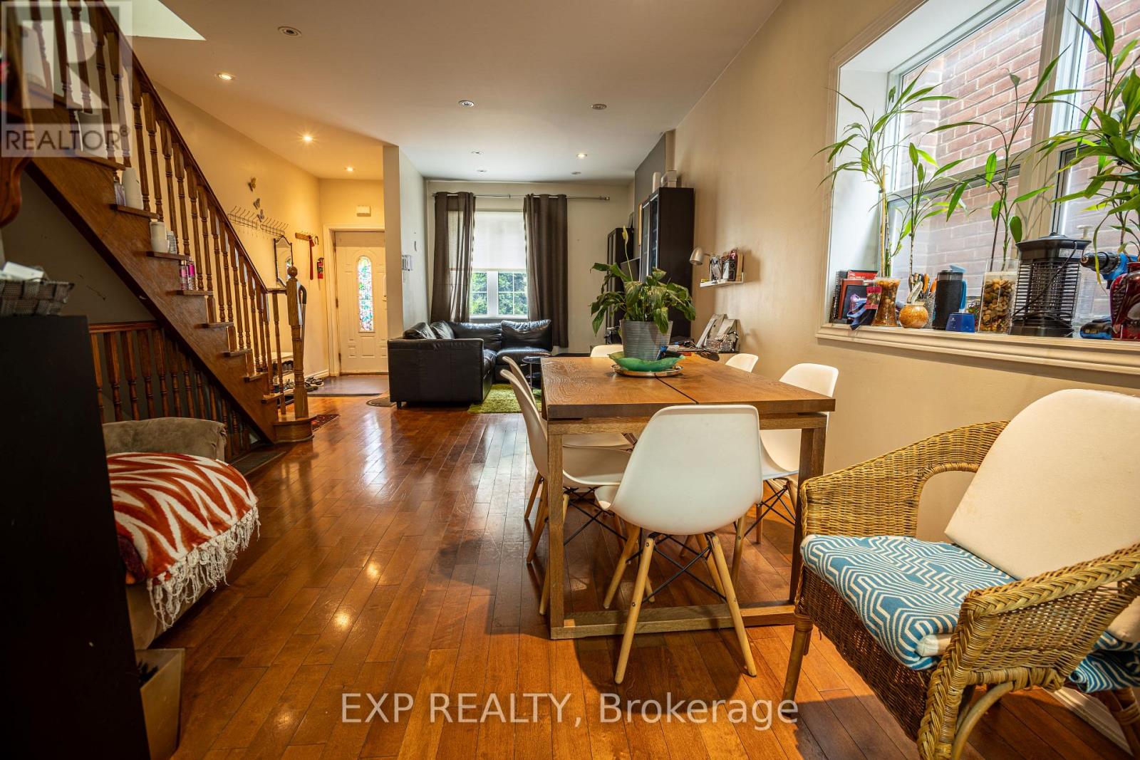 971 Lansdowne Avenue, Toronto, Ontario  M6H 3Z5 - Photo 5 - W13696558