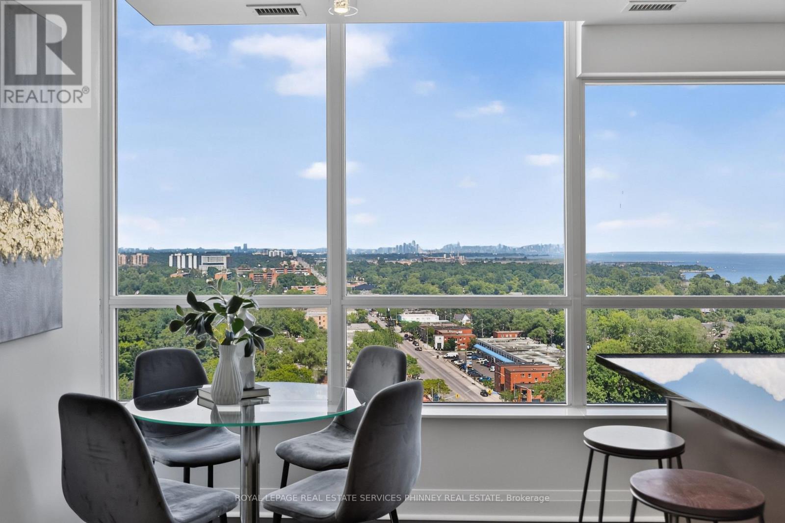 1705 - 1 Hurontario Street, Mississauga, Ontario  L5G 0A3 - Photo 15 - W13696568
