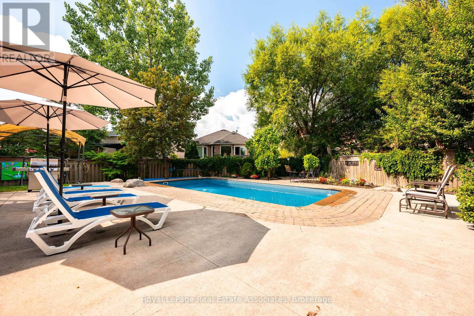 5581 Wheatland Court, Mississauga, Ontario  L5V 2E4 - Photo 11 - W13696590