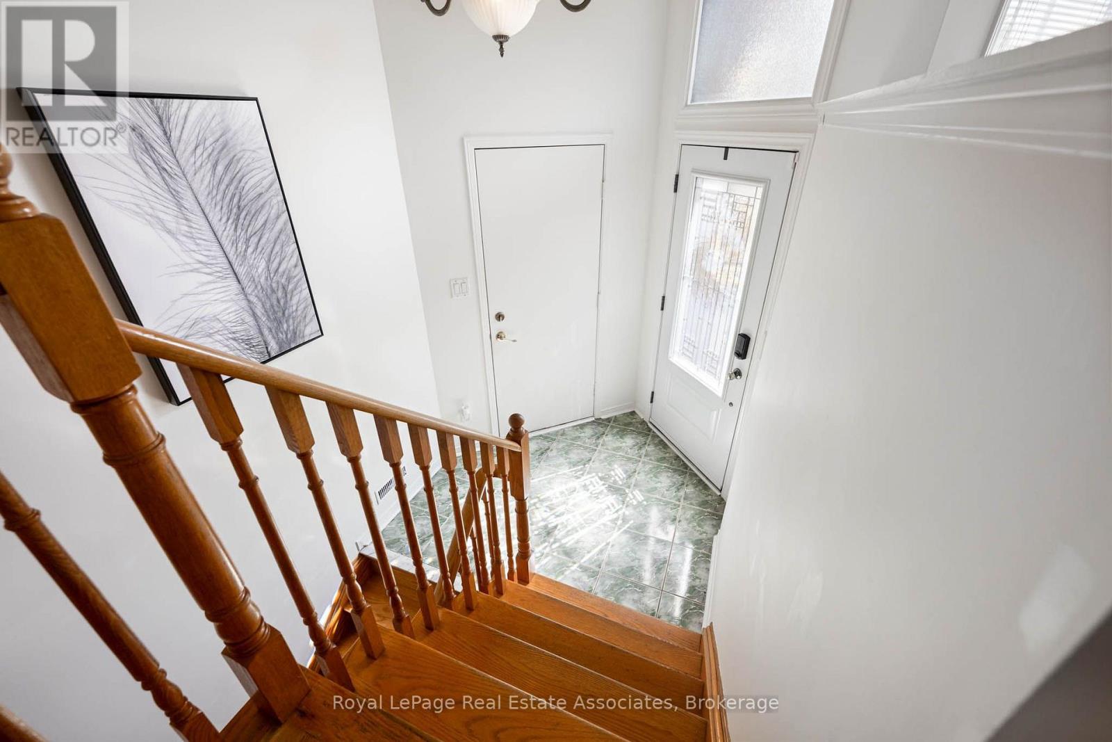 5581 Wheatland Court, Mississauga, Ontario  L5V 2E4 - Photo 23 - W13696590