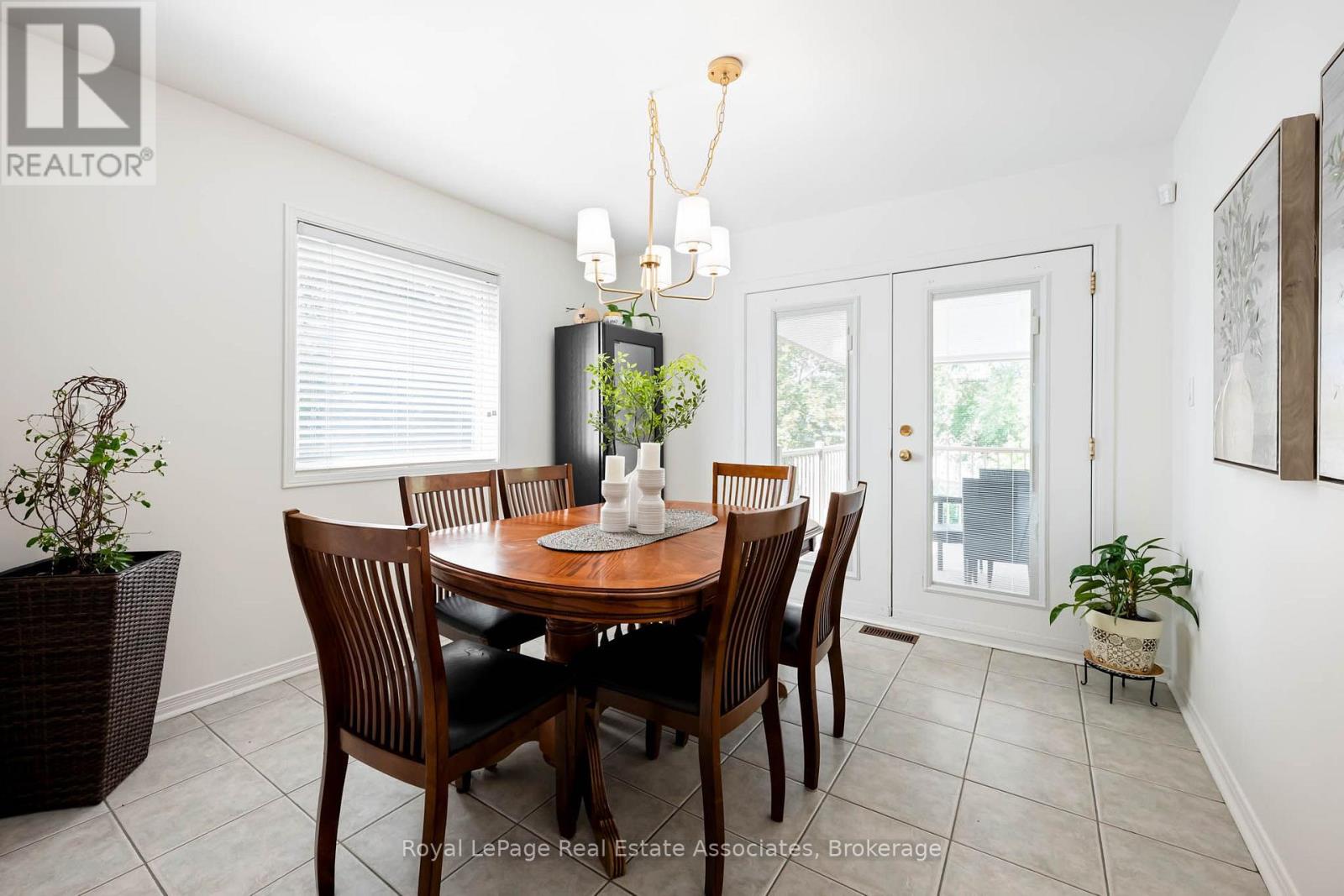 5581 Wheatland Court, Mississauga, Ontario  L5V 2E4 - Photo 30 - W13696590