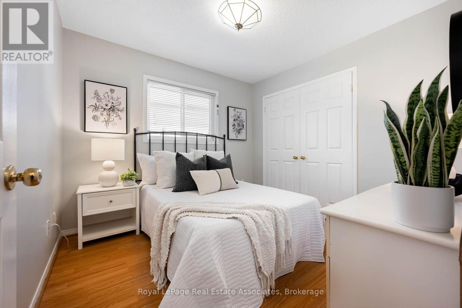 5581 Wheatland Court, Mississauga, Ontario  L5V 2E4 - Photo 33 - W13696590