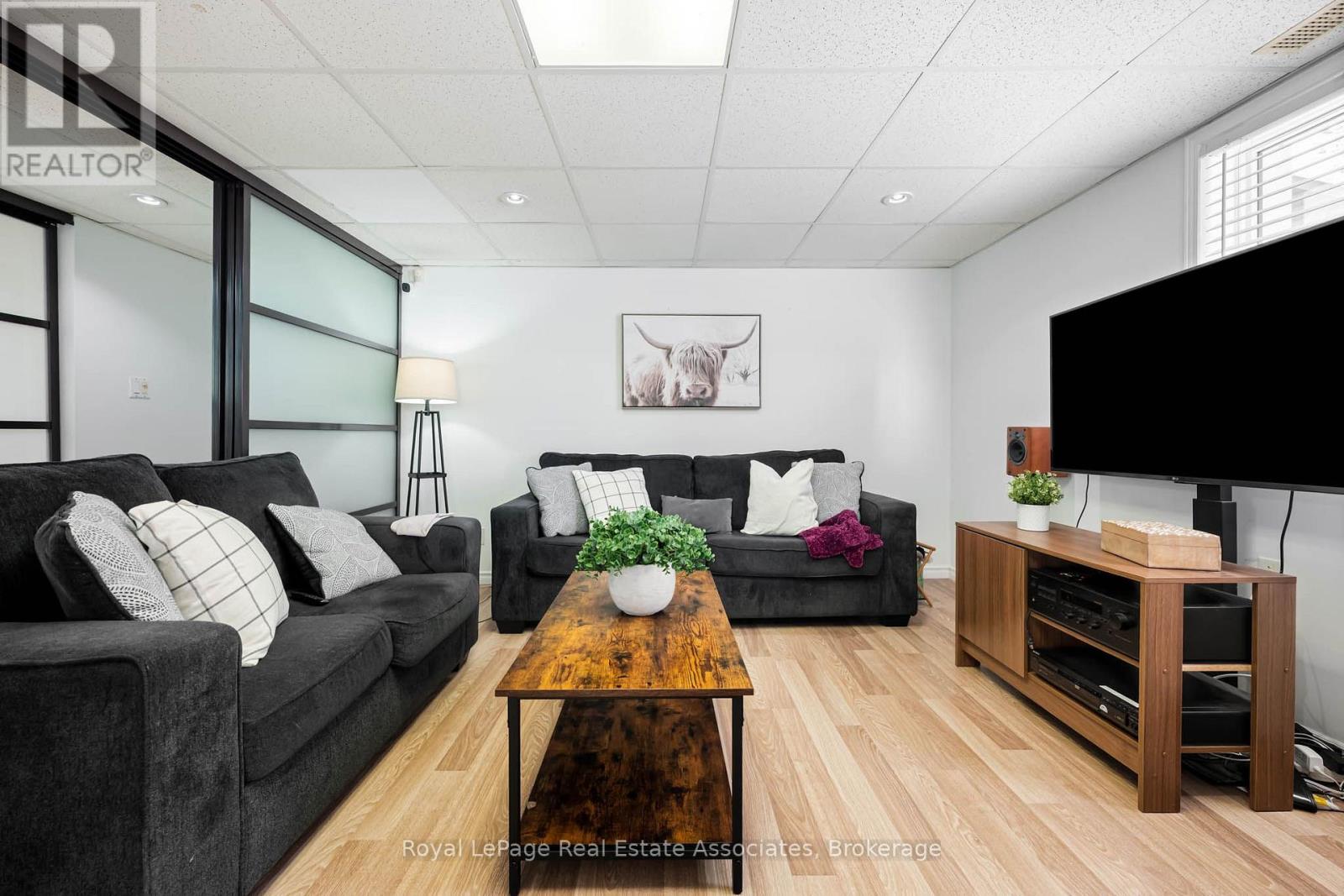 5581 Wheatland Court, Mississauga, Ontario  L5V 2E4 - Photo 49 - W13696590