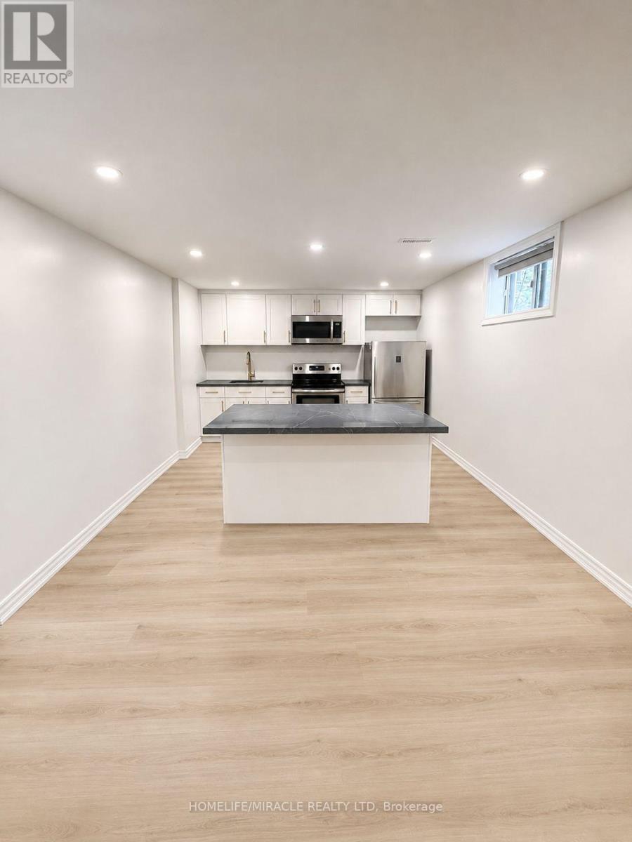23 Brussels Street, Toronto, Ontario  M8Y 1H2 - Photo 3 - W13696624