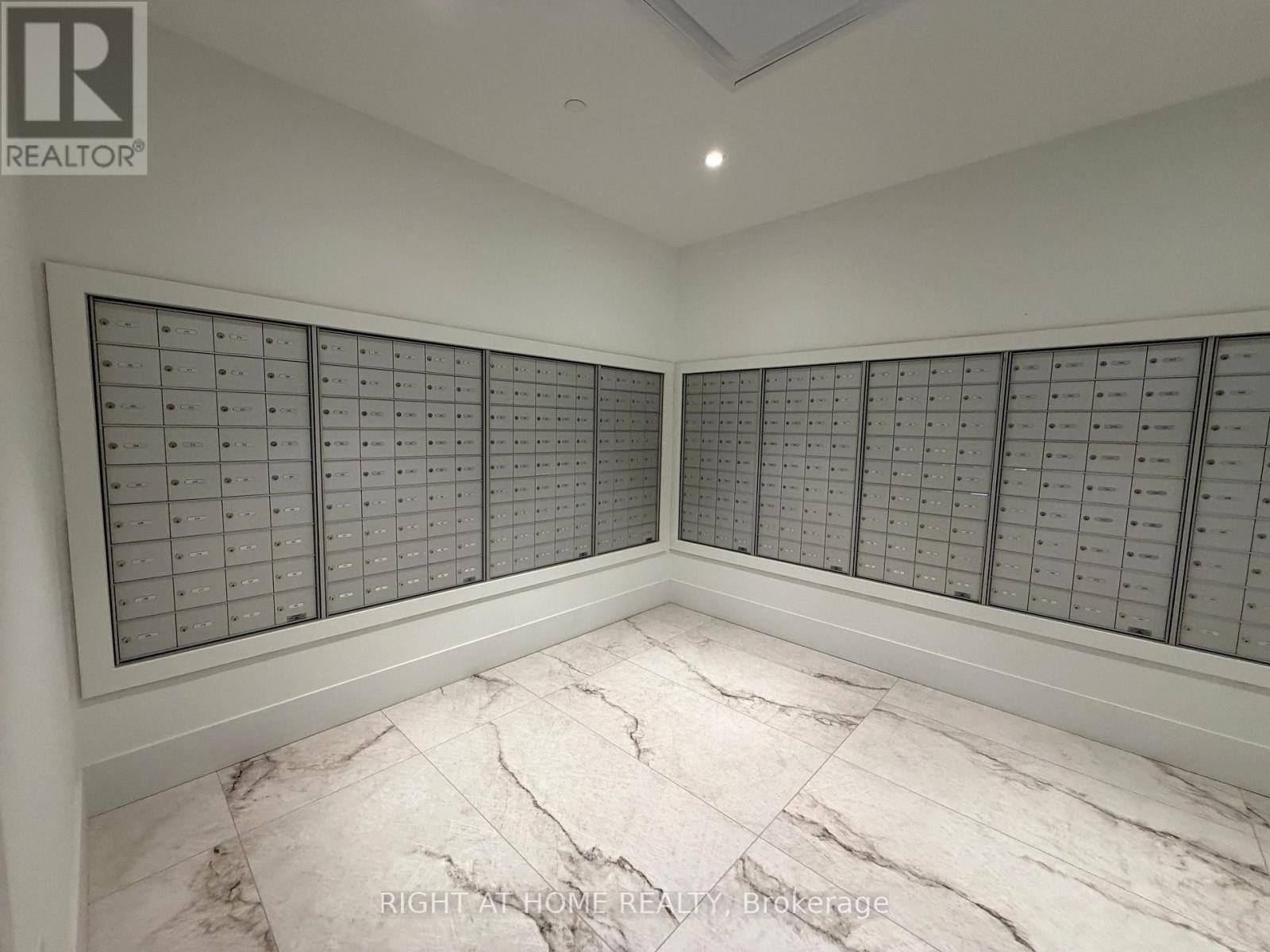1522 - 4010 Eglinton Avenue W, Toronto, Ontario  M9A 0G5 - Photo 12 - W13696636