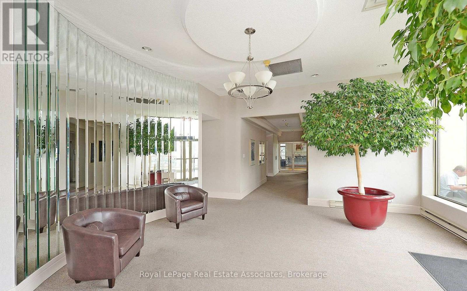 809 - 55 Elm Drive W, Mississauga, Ontario  L5B 3Z3 - Photo 11 - W13696656