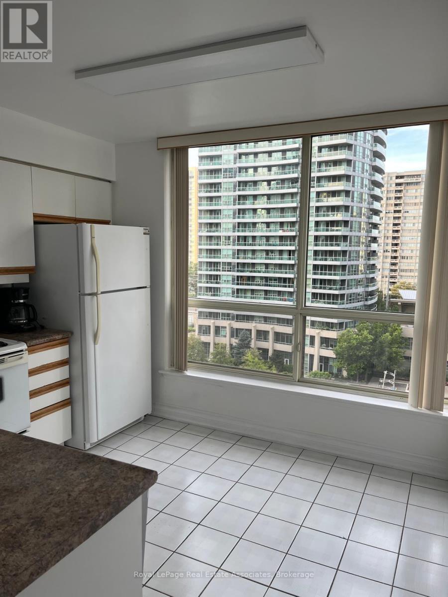 809 - 55 Elm Drive W, Mississauga, Ontario  L5B 3Z3 - Photo 30 - W13696656