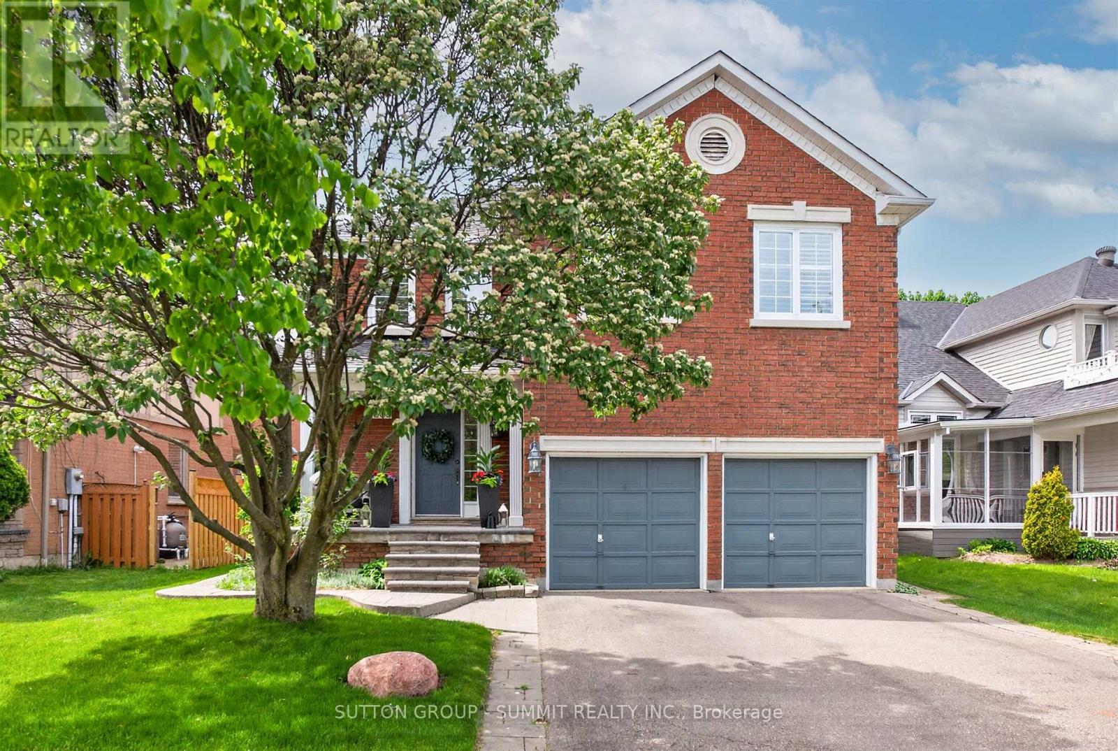 5308 Middlebury Drive, Mississauga, Ontario  L5M 5E5 - Photo 2 - W13696658