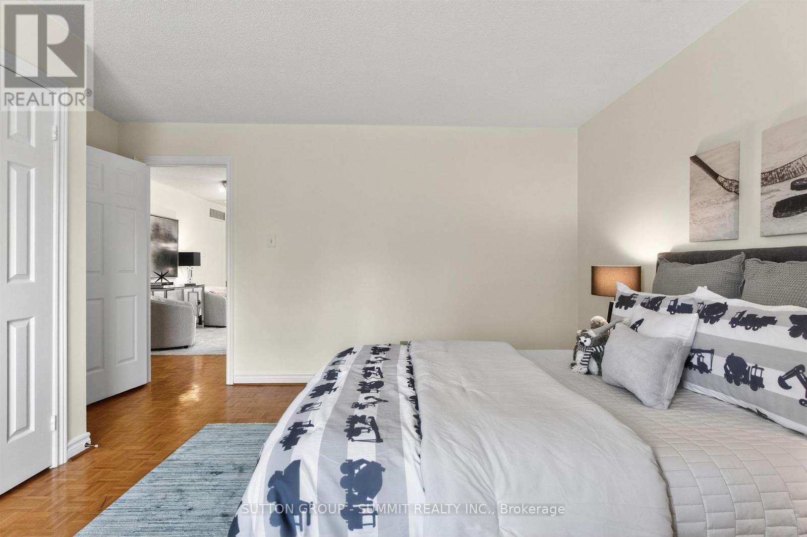5308 Middlebury Drive, Mississauga, Ontario  L5M 5E5 - Photo 40 - W13696658