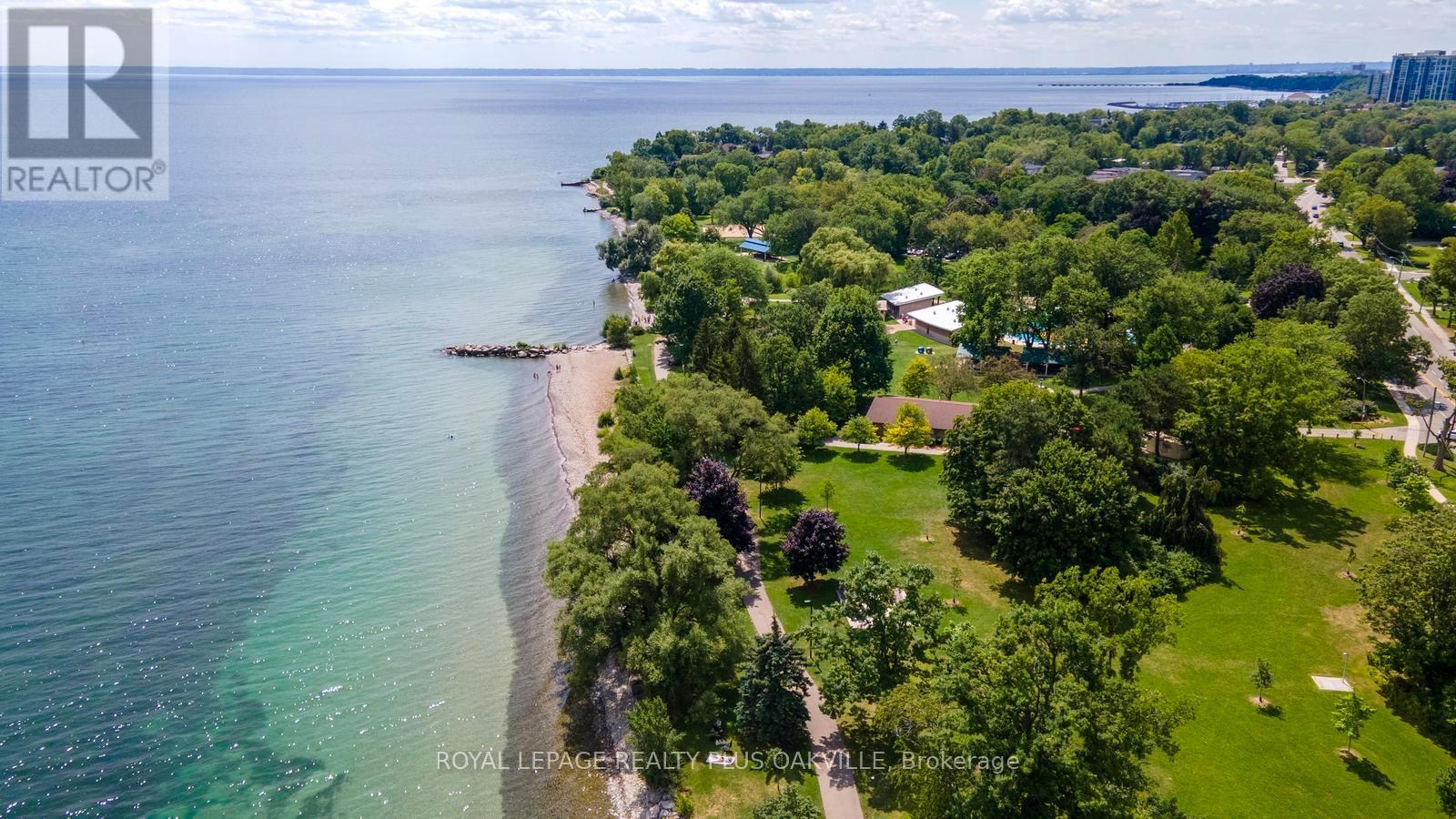 227 Sandwell Drive, Oakville, Ontario  L6L 4P3 - Photo 18 - W13696706