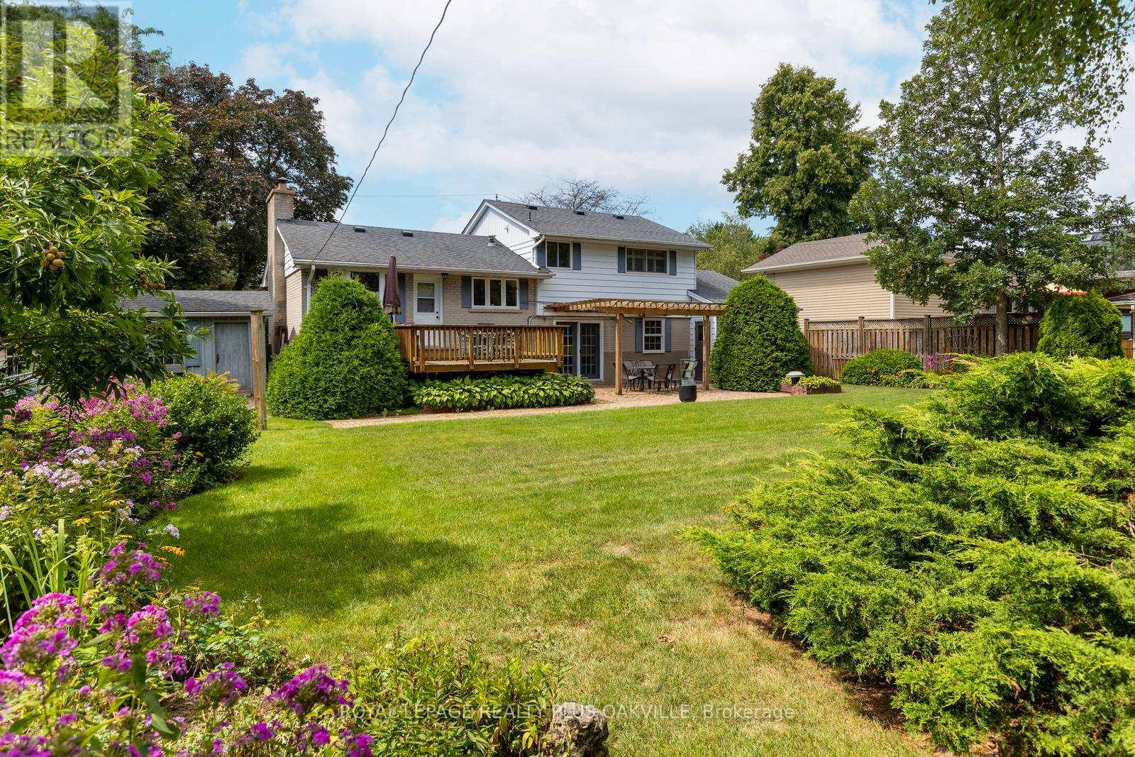 227 Sandwell Drive, Oakville, Ontario  L6L 4P3 - Photo 5 - W13696706