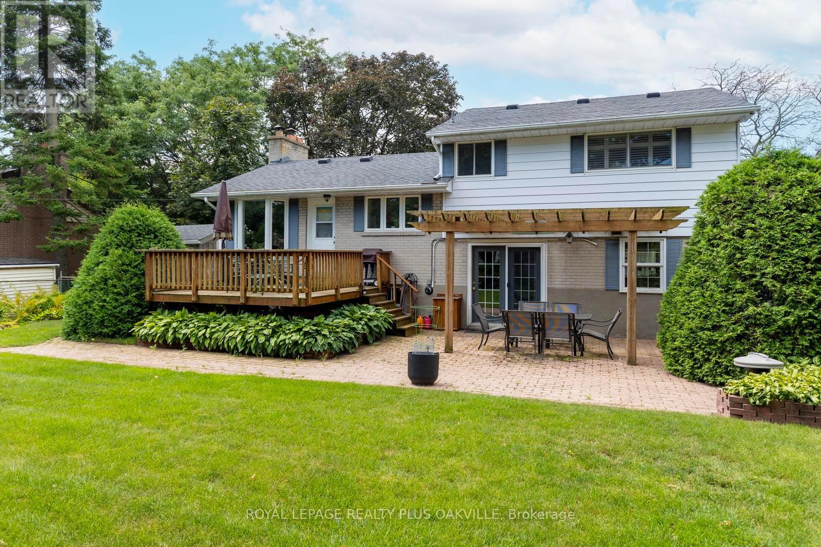 227 Sandwell Drive, Oakville, Ontario  L6L 4P3 - Photo 6 - W13696706