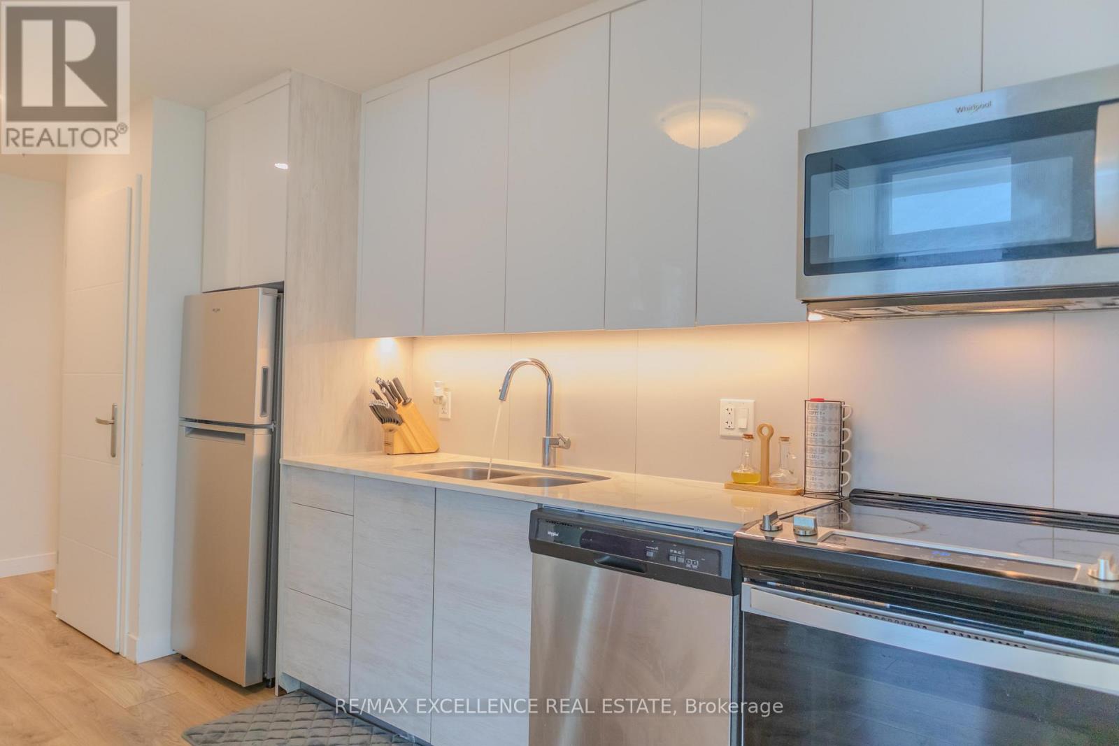 2702 - 60 Frederick Street W, Kitchener, Ontario  N2H 0C7 - Photo 8 - X13696604