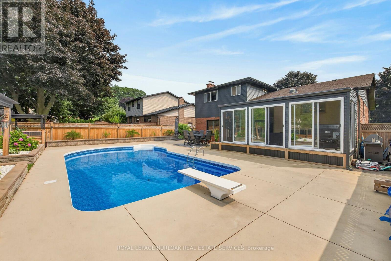6 Margaret Avenue, Grimsby, Ontario  L3M 4S1 - Photo 44 - X13696676