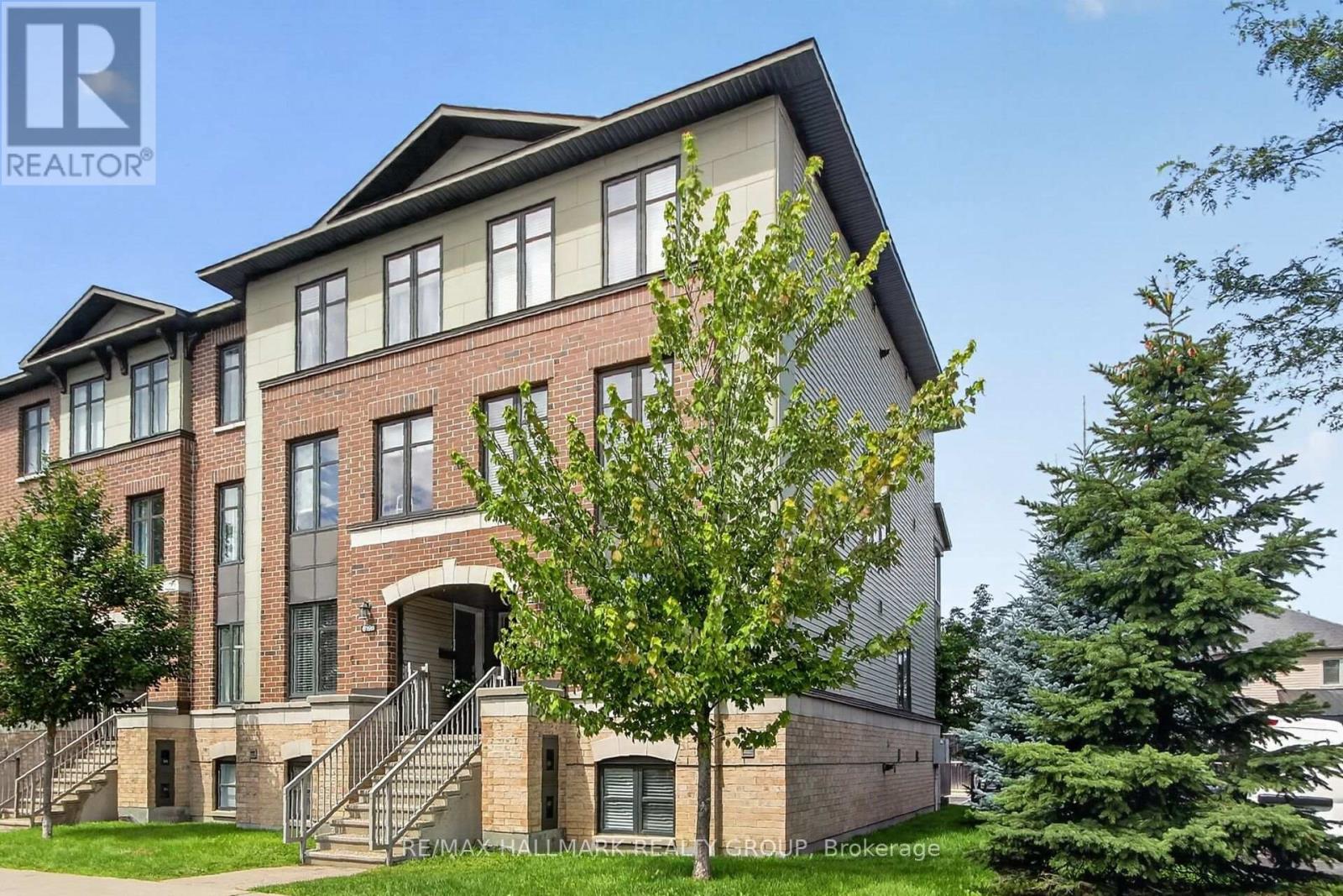 619 A CHAPMAN MILLS DRIVE, Ottawa, Ontario