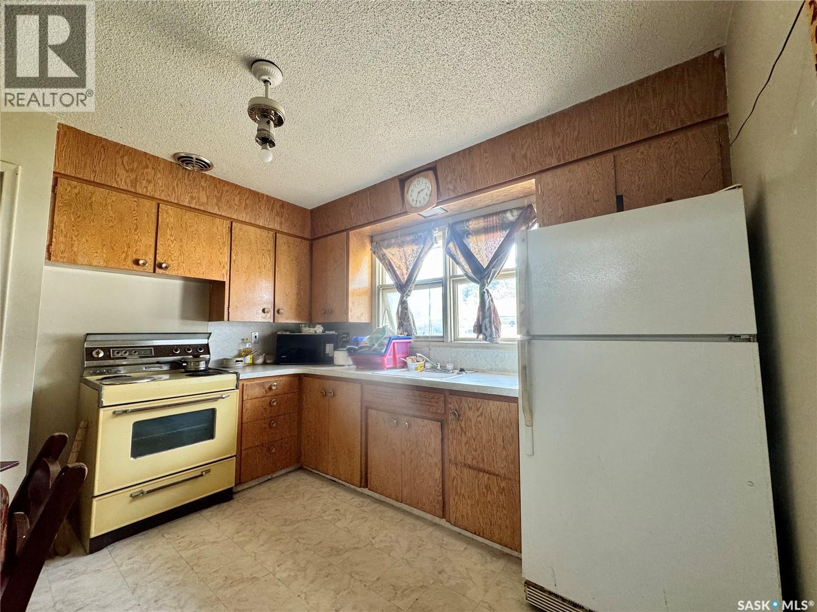 260 Angus Street, Regina, Saskatchewan  S4R 3K4 - Photo 3 - SK046035