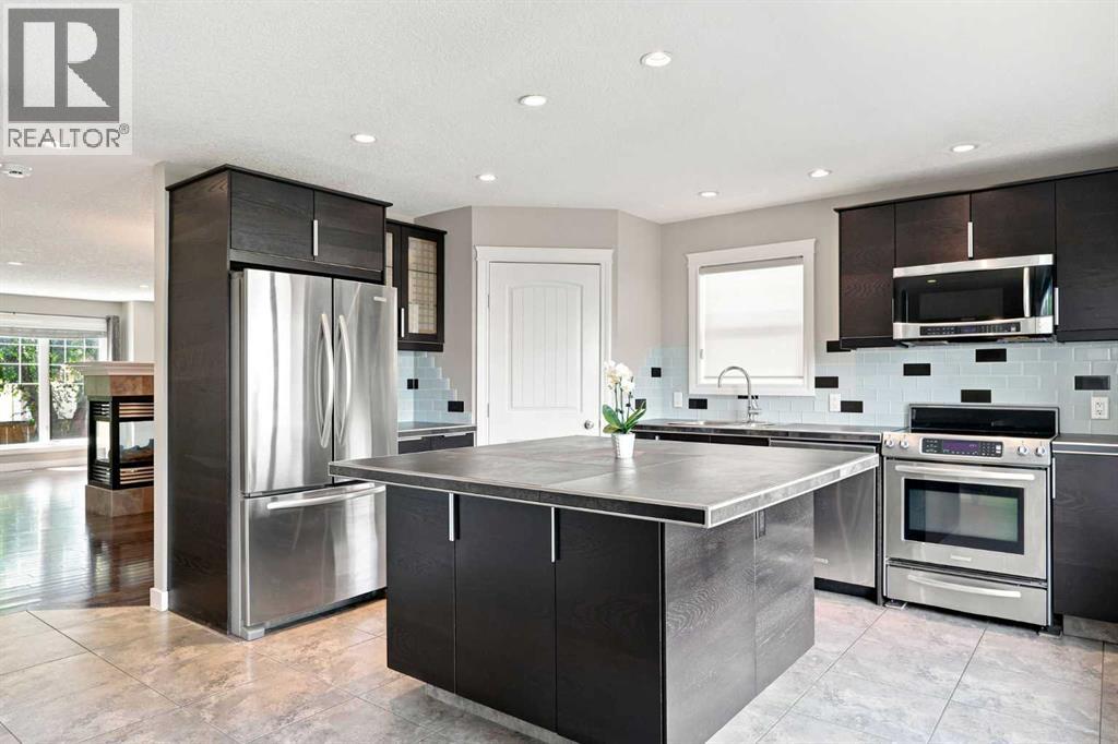 4836 Bowness Road NW, Calgary, Alberta  T3B 0B7 - Photo 11 - A2328791