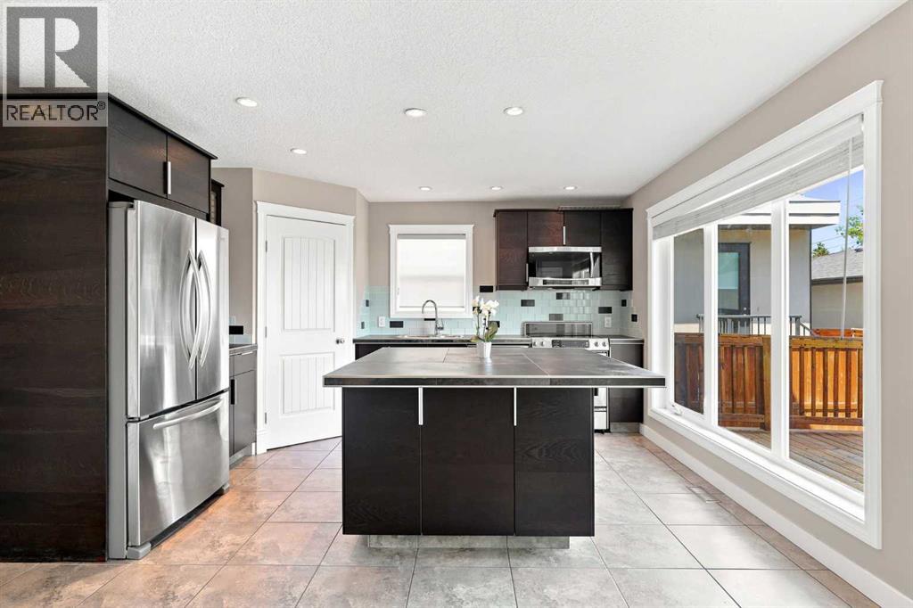 4836 Bowness Road NW, Calgary, Alberta  T3B 0B7 - Photo 13 - A2328791