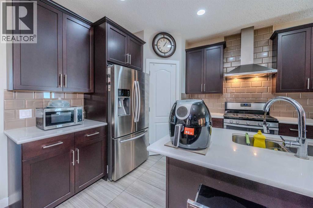 115 Savanna Parade NE, Calgary, Alberta  T3J 0V8 - Photo 9 - A2337048