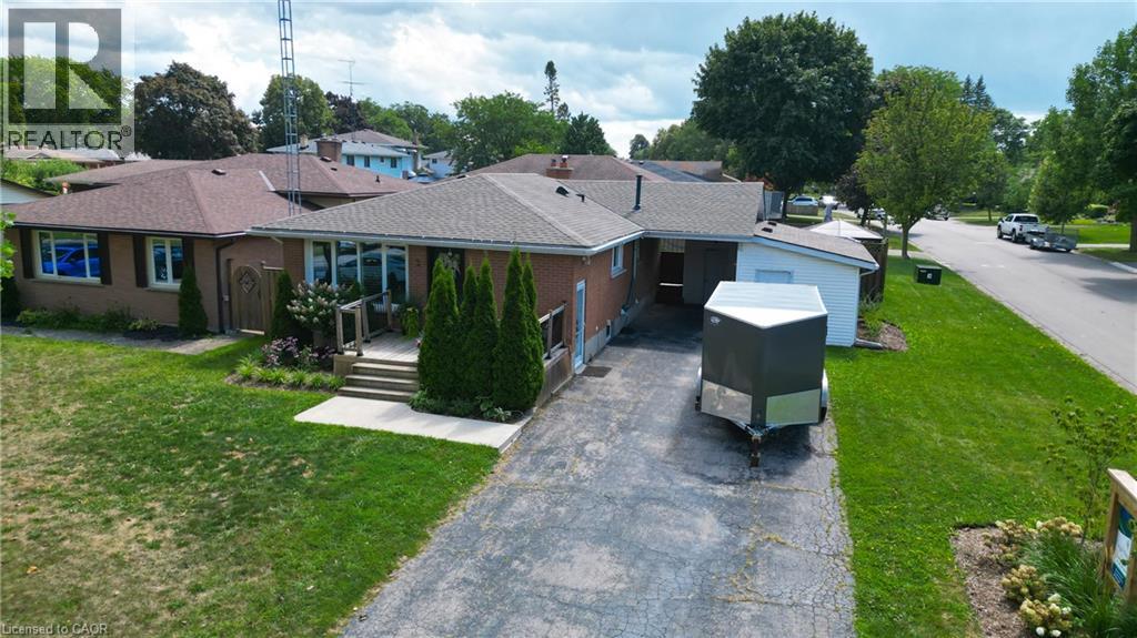 2 ALLANTON Boulevard, Brantford, Ontario