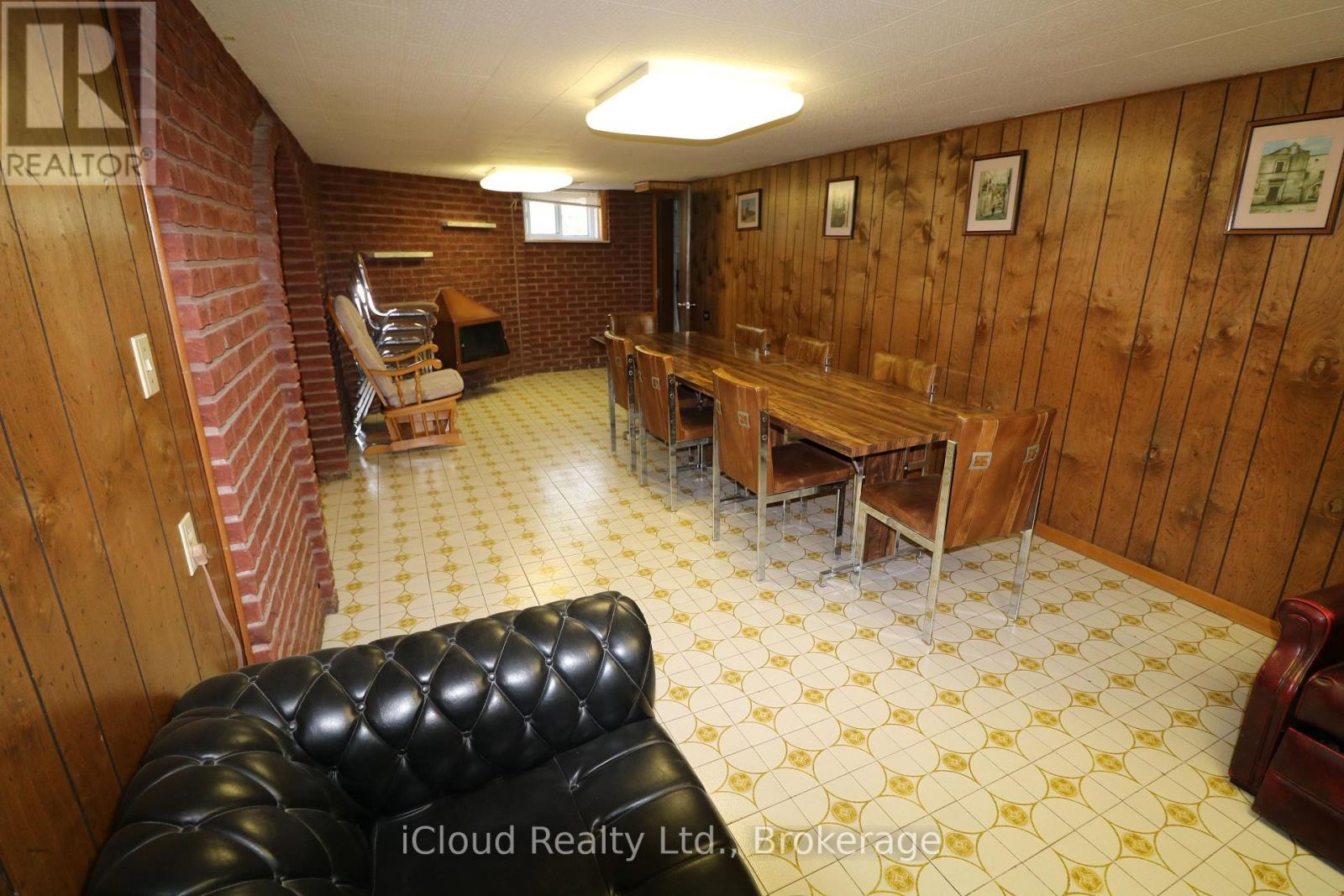 9 Benalto Road, Toronto, Ontario  M6A 2R7 - Photo 35 - W13696546