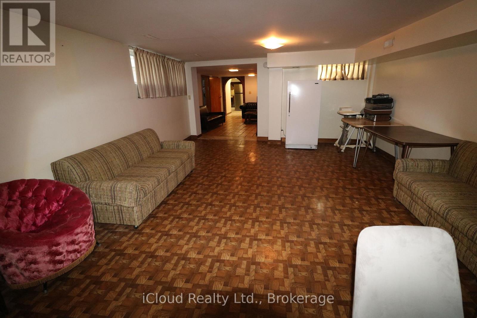 9 Benalto Road, Toronto, Ontario  M6A 2R7 - Photo 36 - W13696546