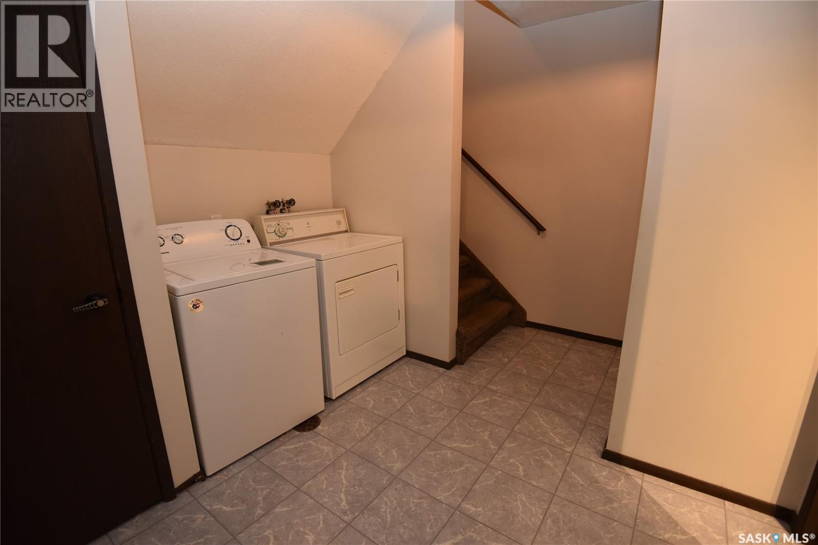 307 6th Street E, Nipawin, Saskatchewan  S0E 1E0 - Photo 11 - SK046073