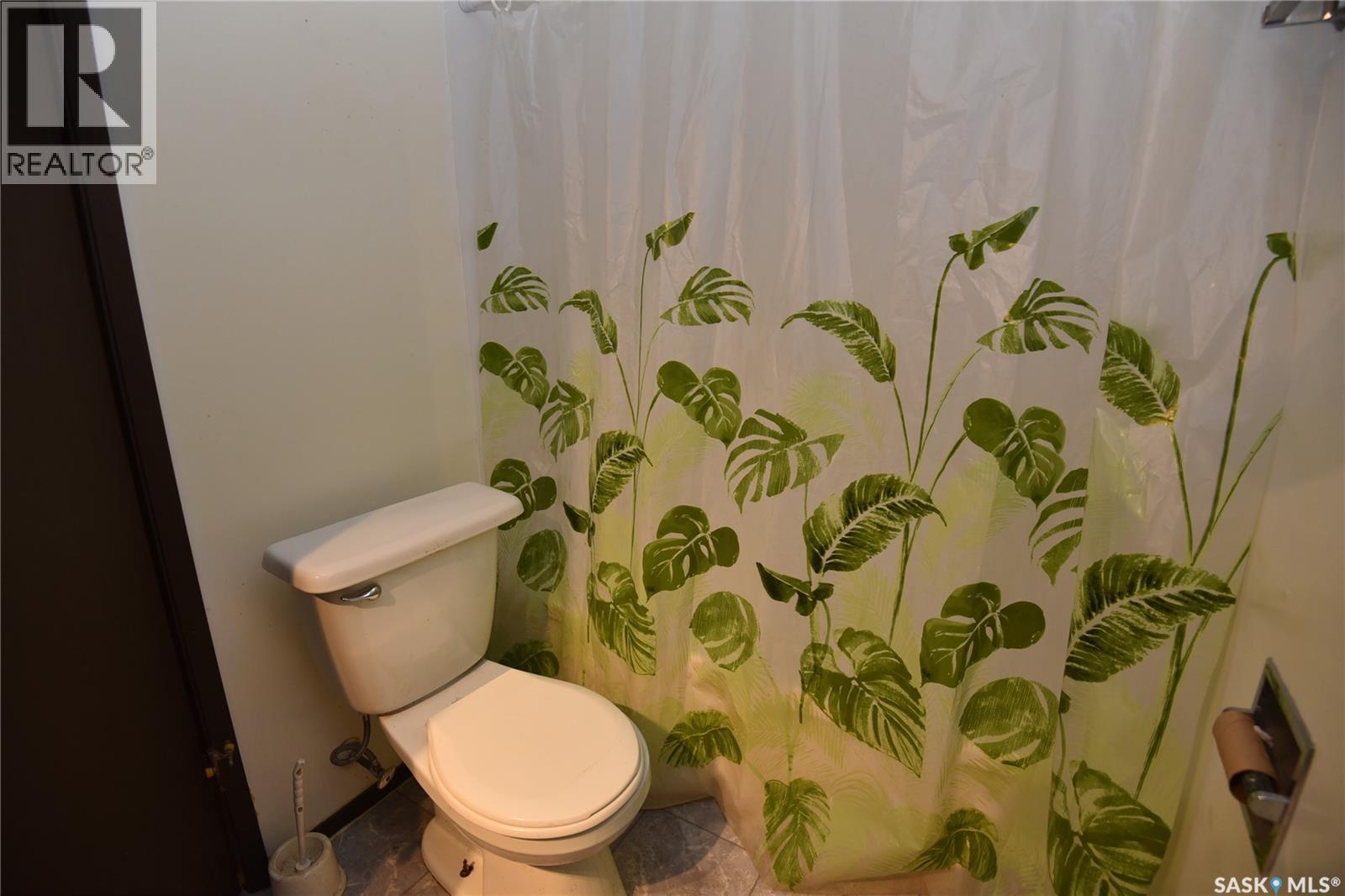 307 6th Street E, Nipawin, Saskatchewan  S0E 1E0 - Photo 12 - SK046073