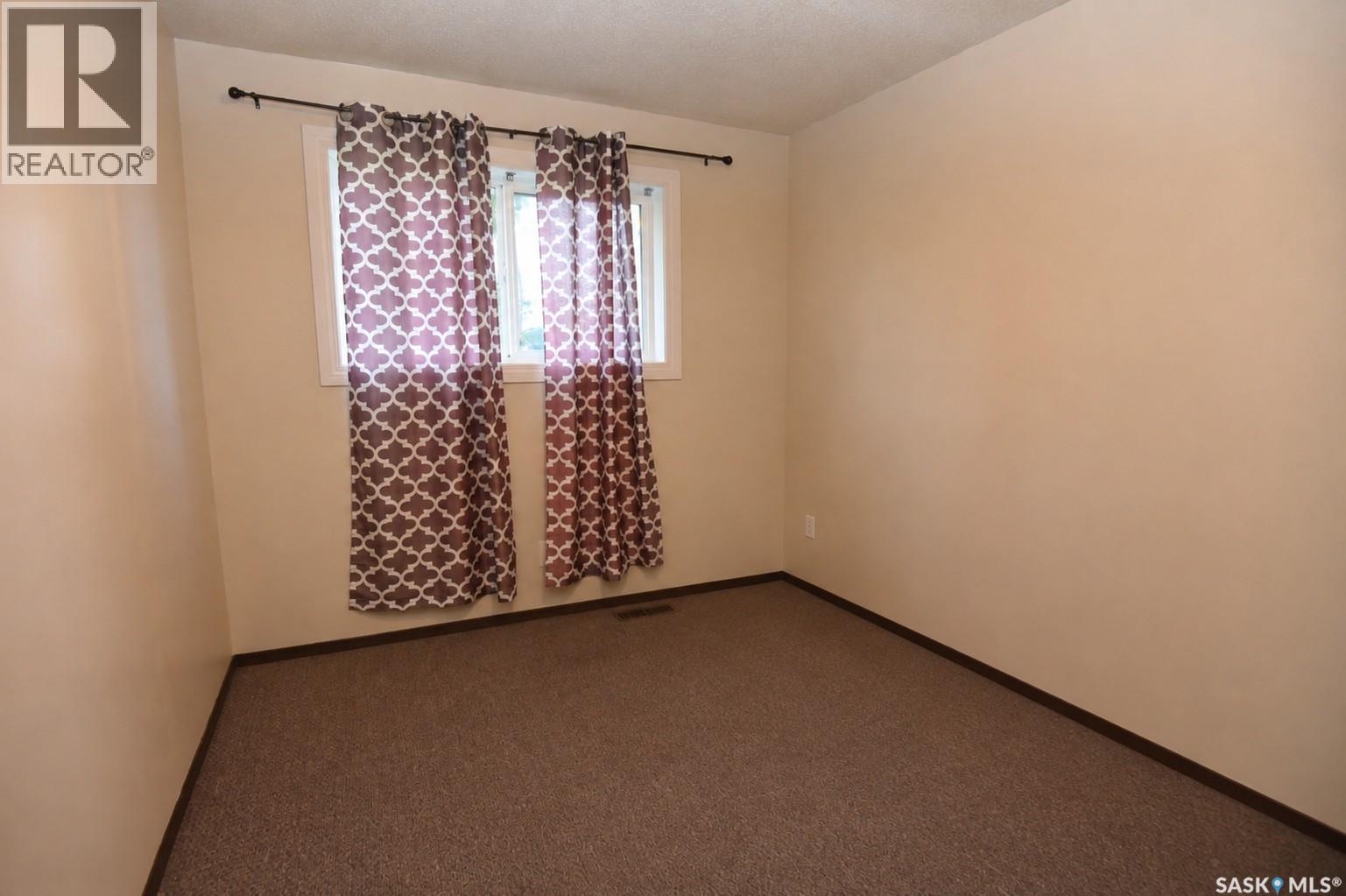 307 6th Street E, Nipawin, Saskatchewan  S0E 1E0 - Photo 14 - SK046073