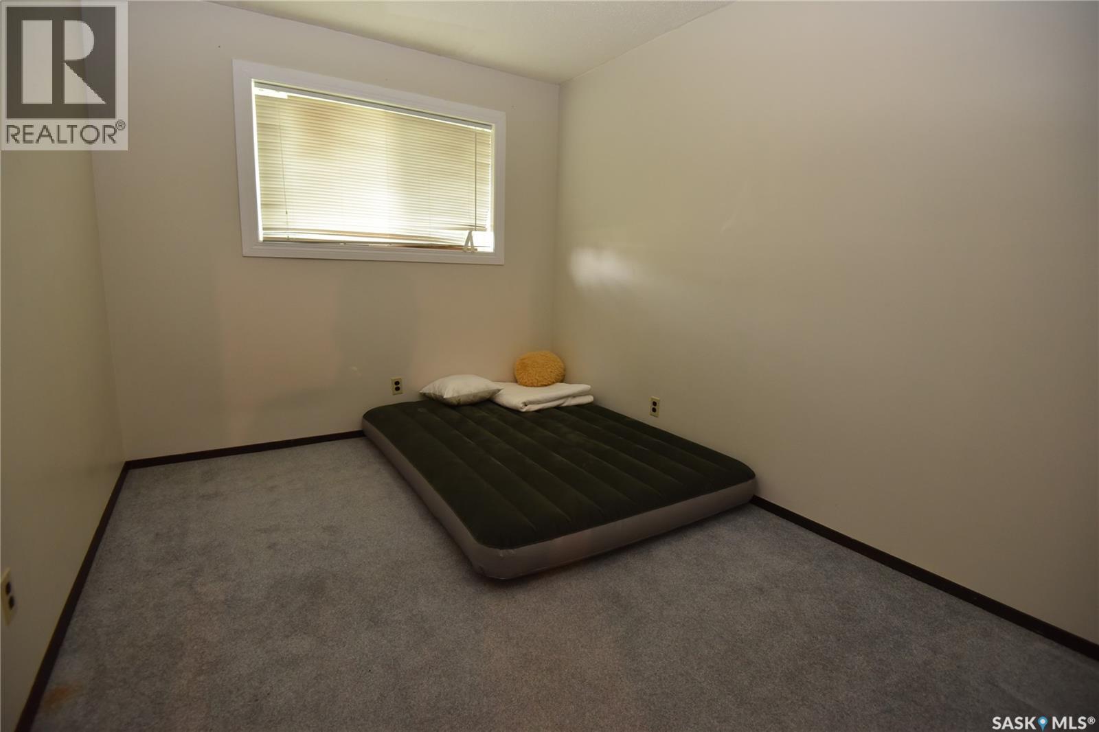 307 6th Street E, Nipawin, Saskatchewan  S0E 1E0 - Photo 36 - SK046073