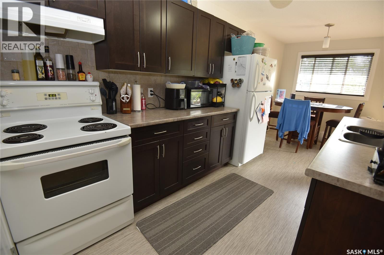 307 6th Street E, Nipawin, Saskatchewan  S0E 1E0 - Photo 41 - SK046073