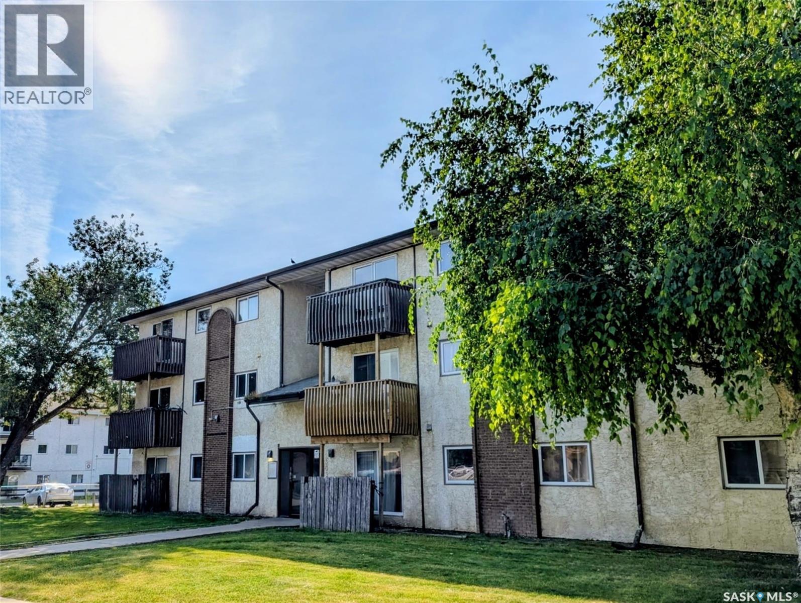 25 2309 17th Street W, Saskatoon, Saskatchewan  S7M 4R1 - Photo 2 - SK045995